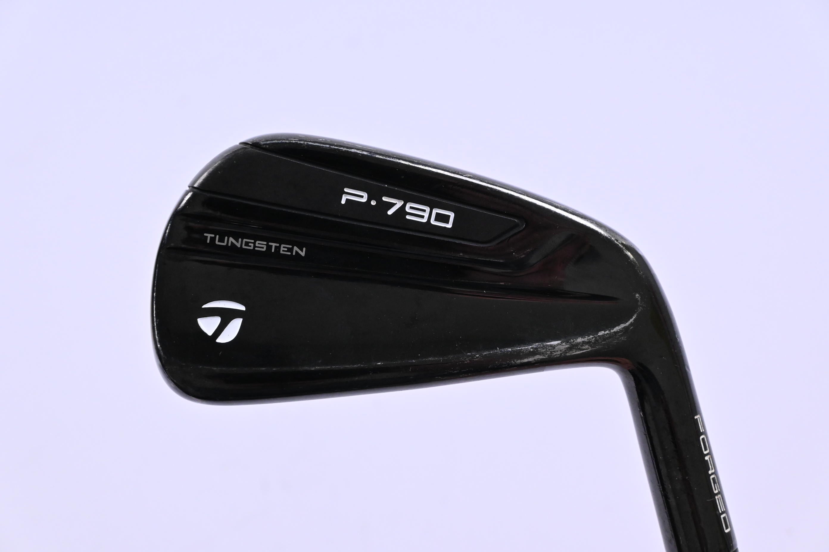 Taylormade P790 2019 Black #4 Iron / 21 Degree / Stiff Flex Dynamic Gold 105