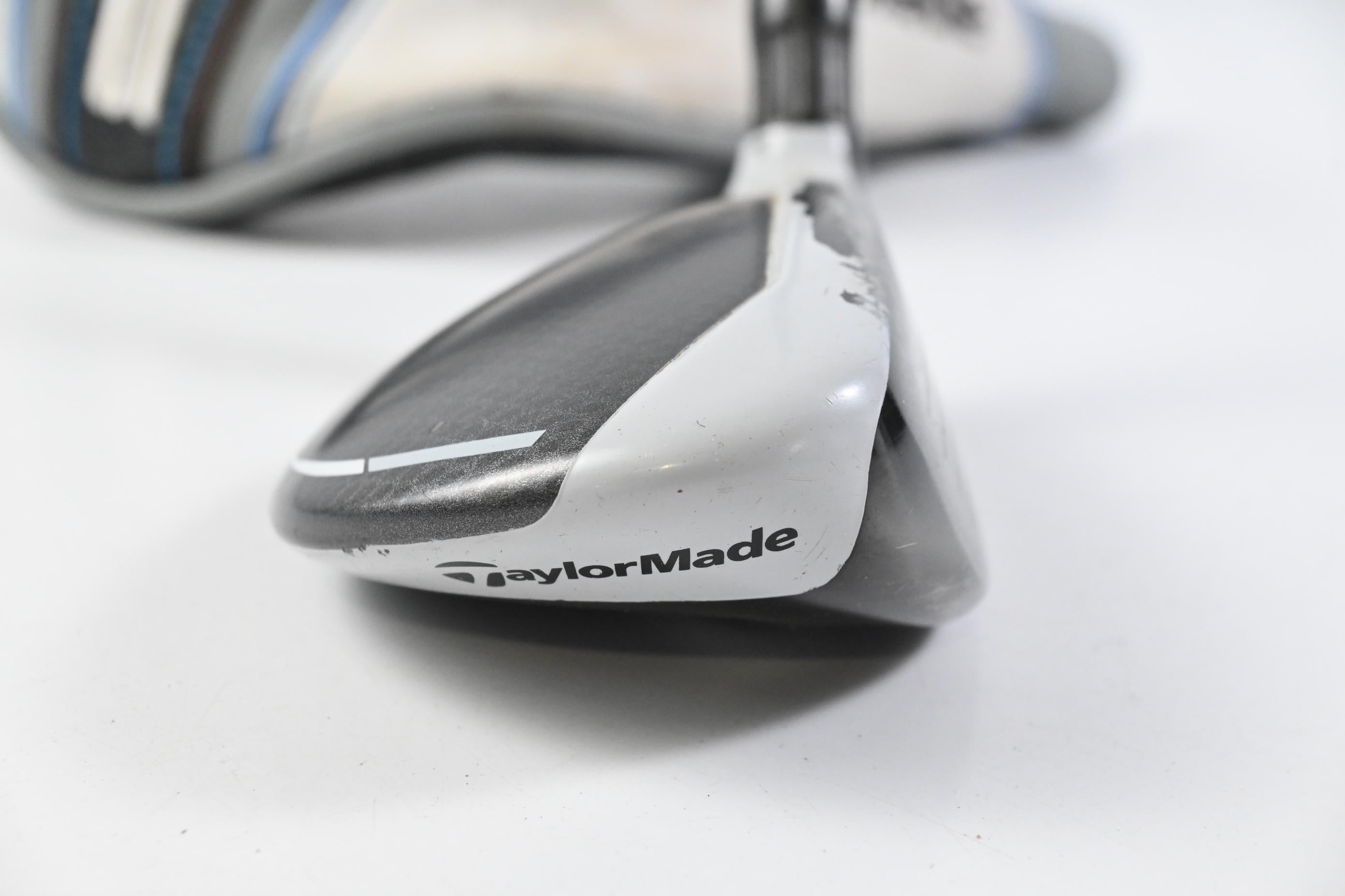 Taylormade SIM Max #3 Hybrid / 19 Degree / Stiff Flex Fujikura Ventus Blue 7