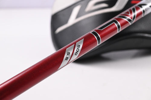 Titleist GT2 Driver / 9 Degree / Regular Flex Project X Denali Red 50 Shaft