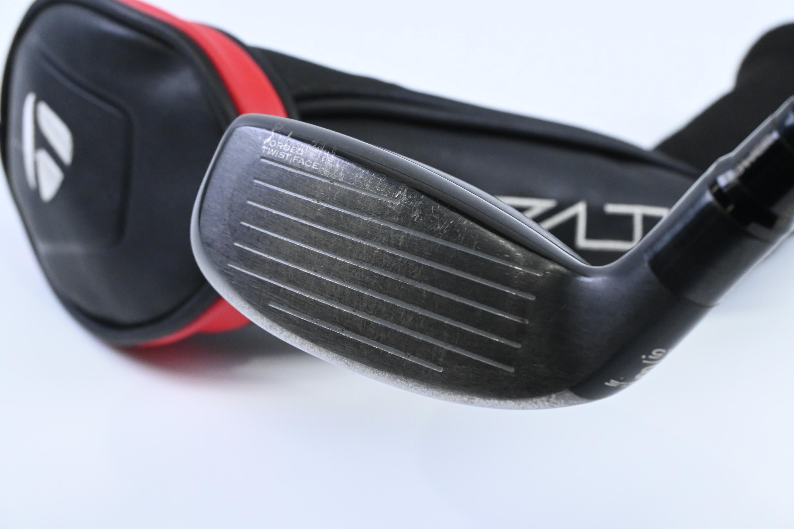 Taylormade Stealth Plus #3 Hybrid / 19.5 Degree / Stiff Flex HZRDUS Smoke RDX 80