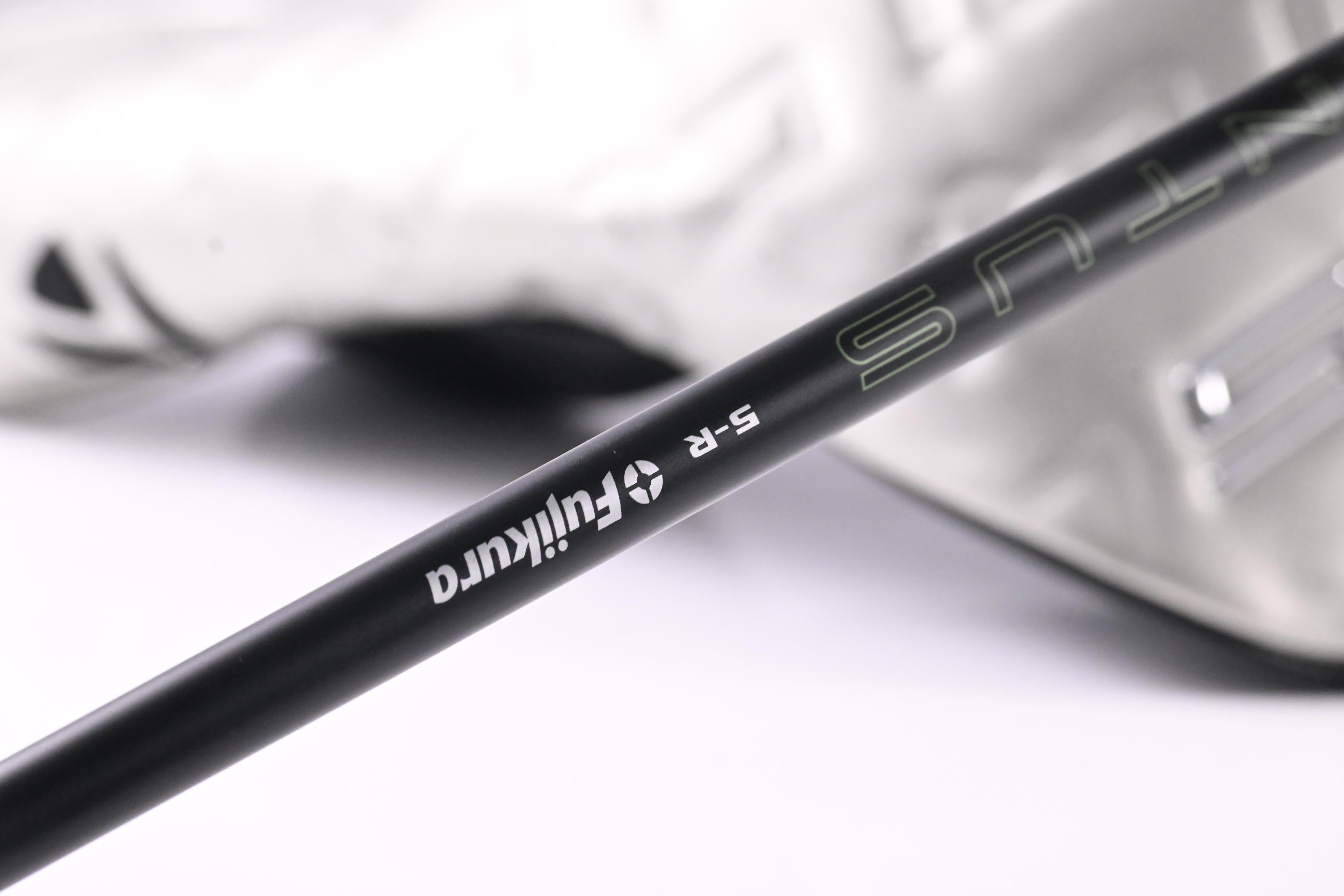 Taylormade Qi35 Driver / 10.5 Degree / Regular Flex Ventus Blue 5 Shaft