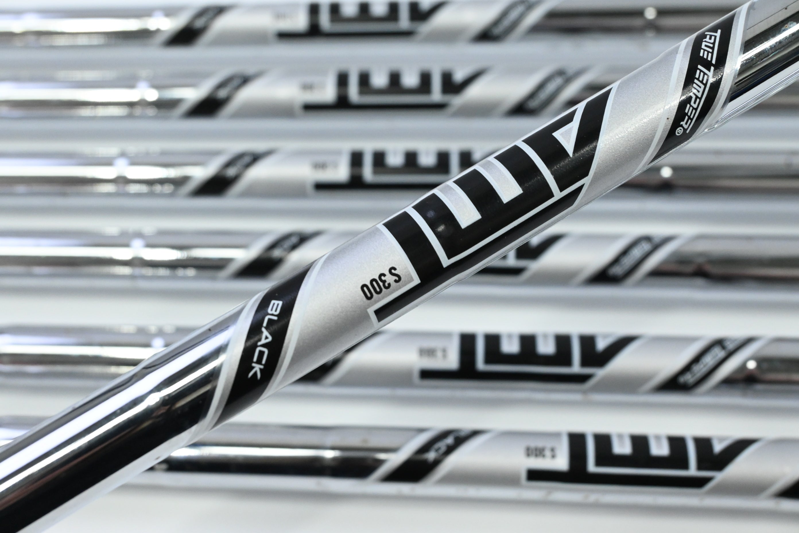 Titleist T200 2023 Irons / 5-PW+48° / Stiff Flex AMT Black S300 Shafts