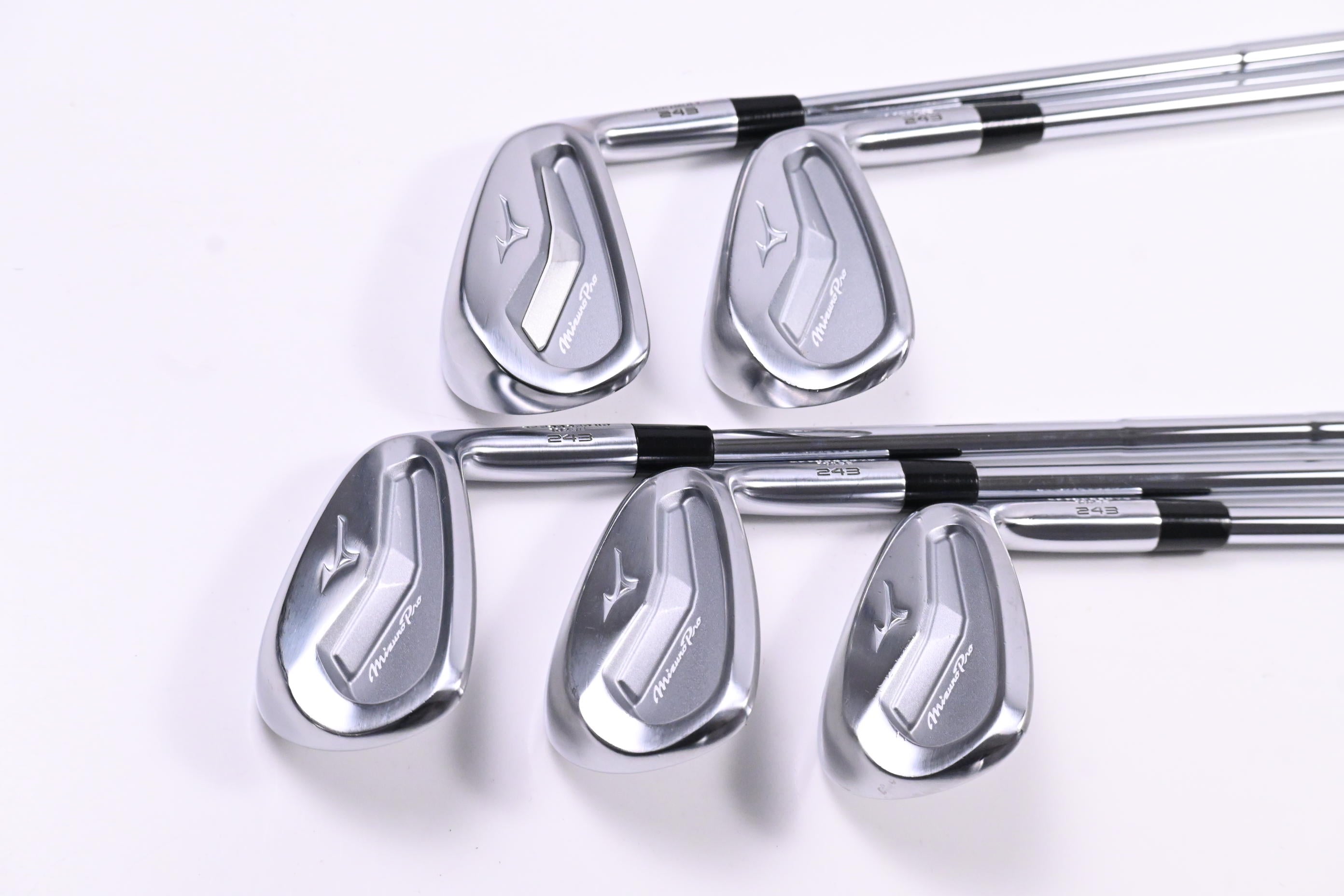 Mizuno Pro 223 Irons / 7-PW+GW / Stiff Flex Dynamic Gold Mid 100 S300 Shafts