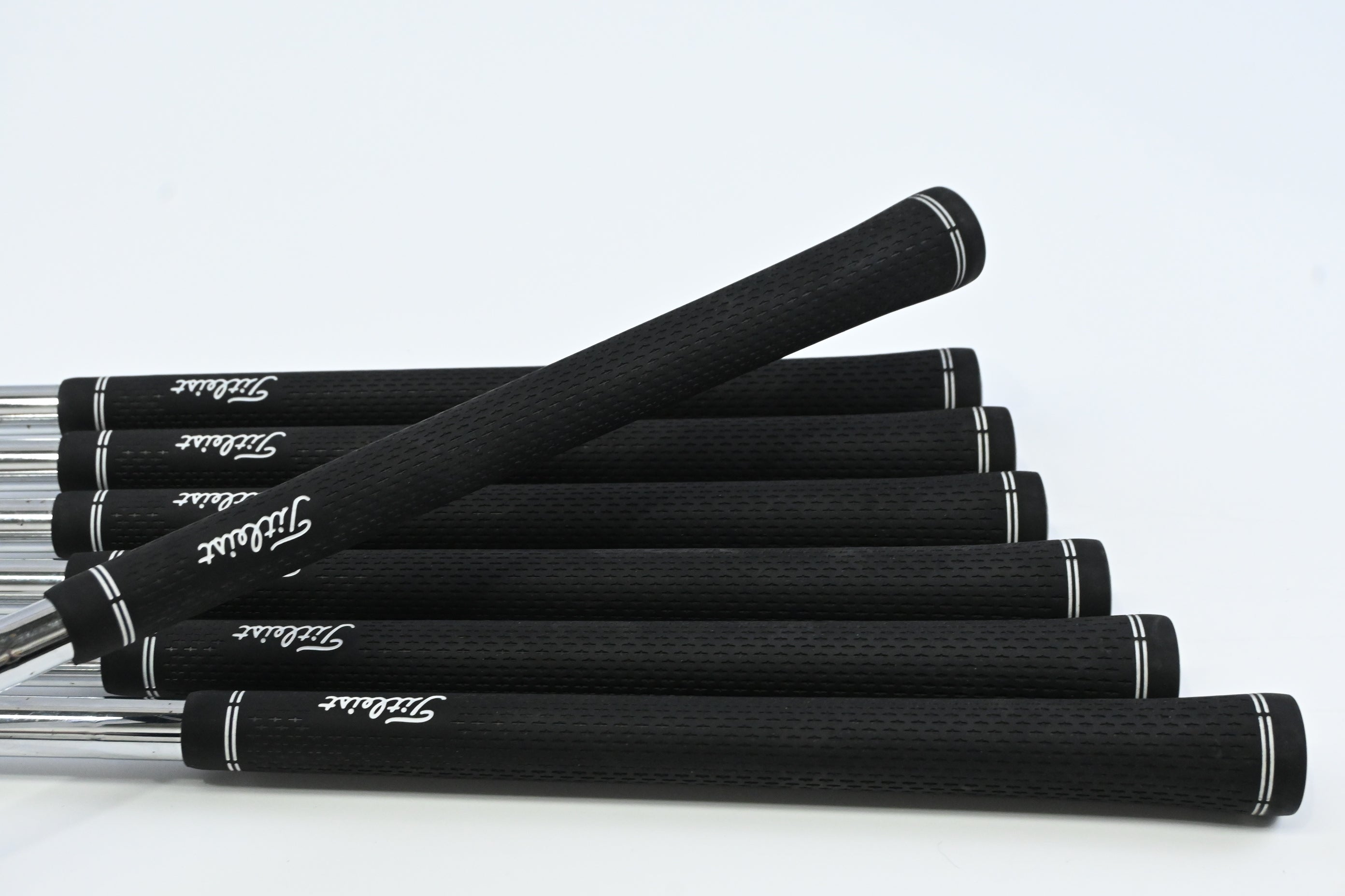 Titleist T200 2023 Irons / 5-PW+48° / Stiff Flex AMT Black S300 Shafts