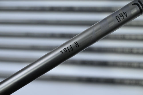 Wilson D9 Irons / 4-PW+GW / Regular Flex UST Recoil 460 Shafts
