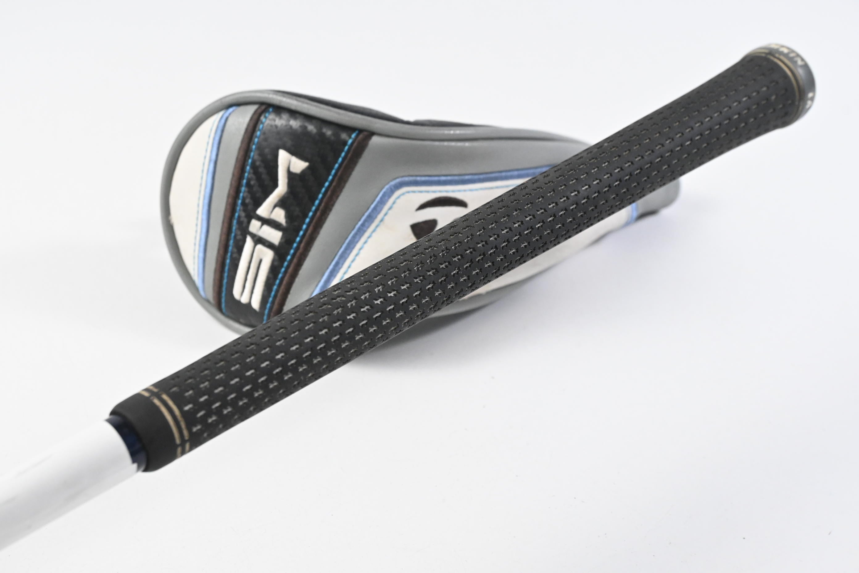 Taylormade SIM Max #3 Hybrid / 19 Degree / Stiff Flex Fujikura Ventus Blue 7