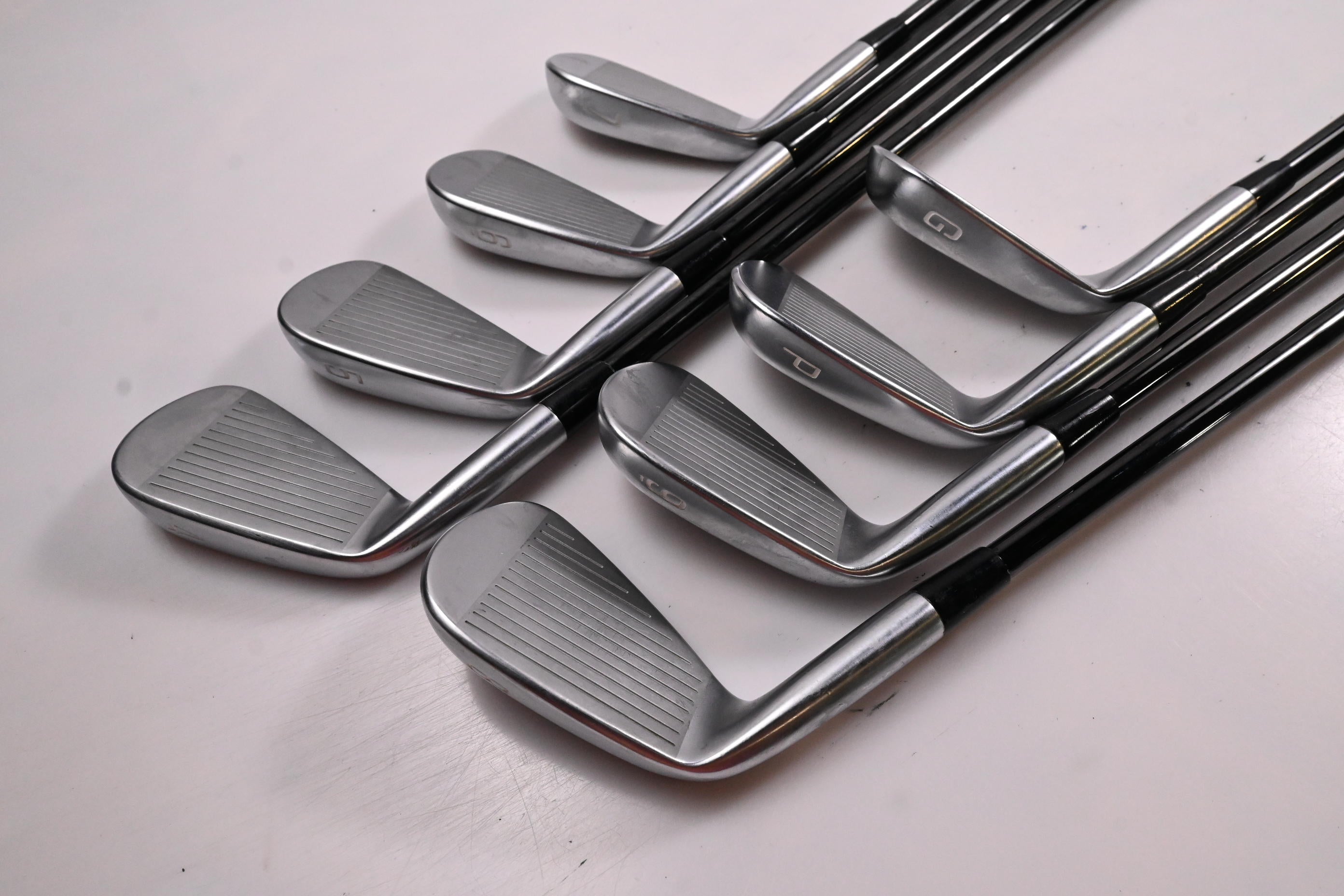 Mizuno JPX 923 Tour Irons / 4-PW+GW / X-Flex KBS $-Taper 130 Shafts