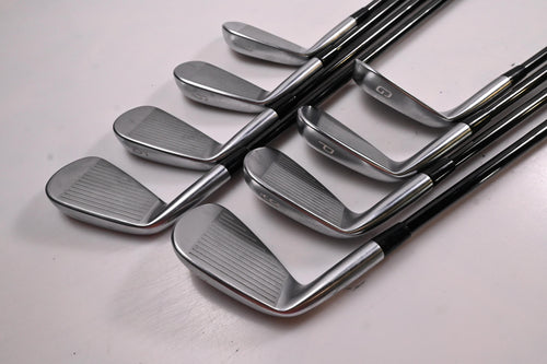 Mizuno JPX 923 Tour Irons / 4-PW+GW / X-Flex KBS $-Taper 130 Shafts