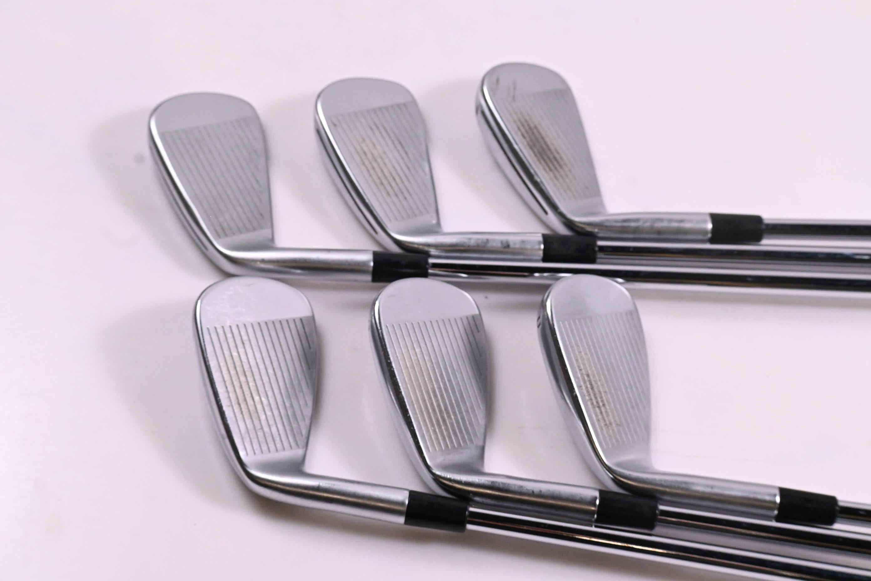 Taylormade P790 2019 Irons / 4-PW+GW / Stiff Flex Dynamic Gold 105 S300