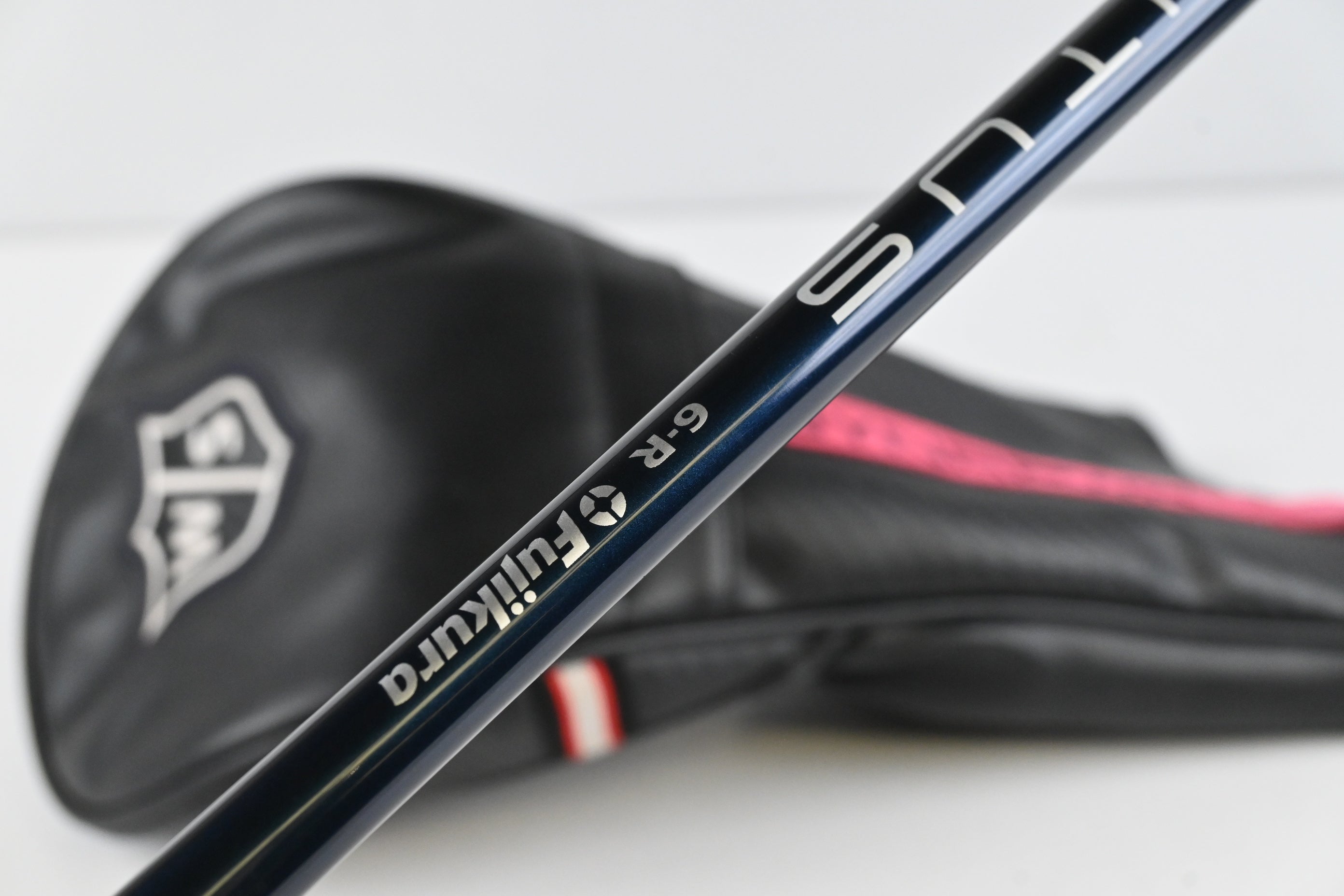 Wilson Dynapower Carbon 2023 Driver / 10.5 Degree / Regular Flex Ventus Blue 6