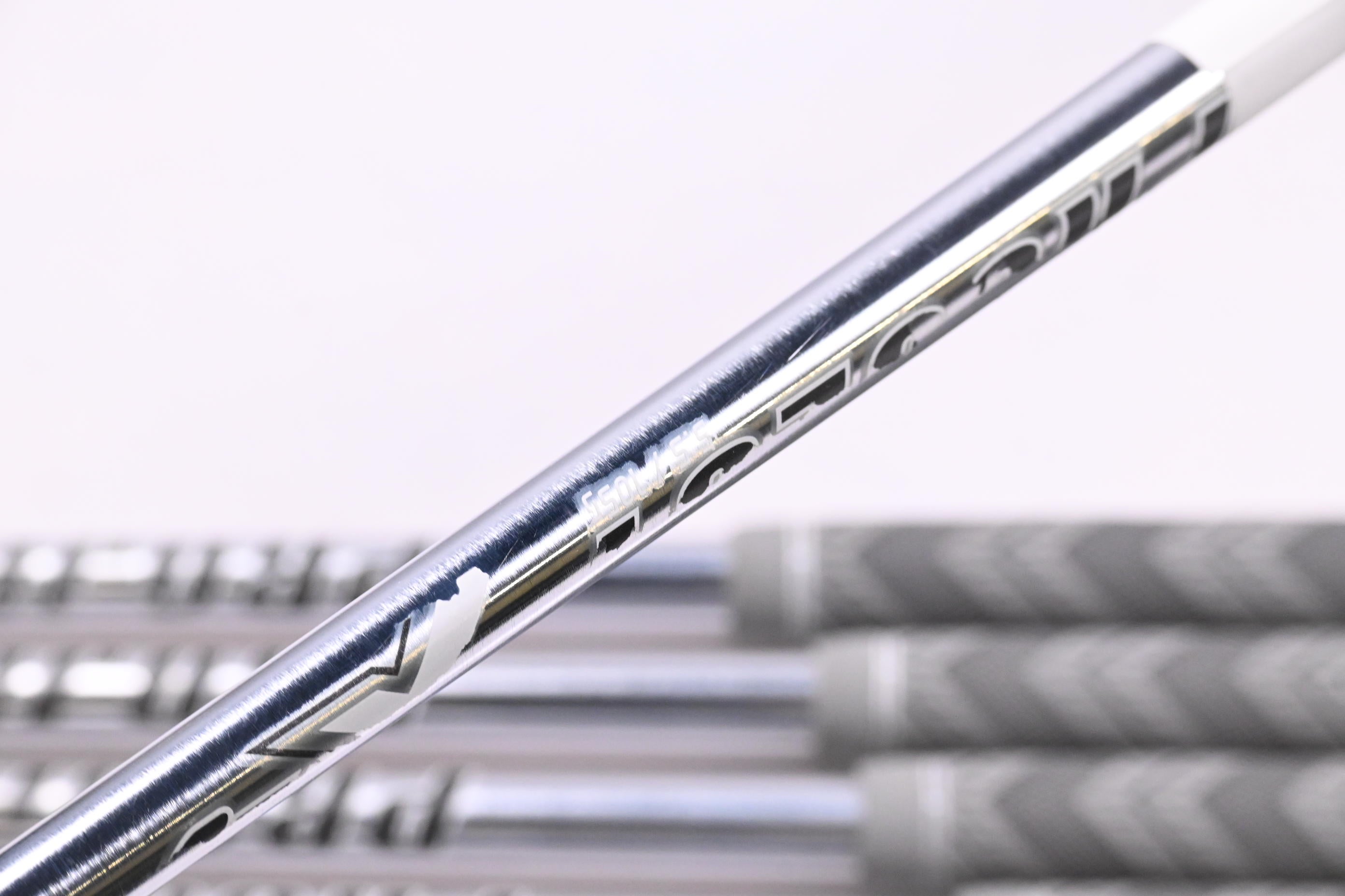 Titleist T100.s 2019 Irons / 5-PW+48° / Regular Flex Project X IO 105 Shafts