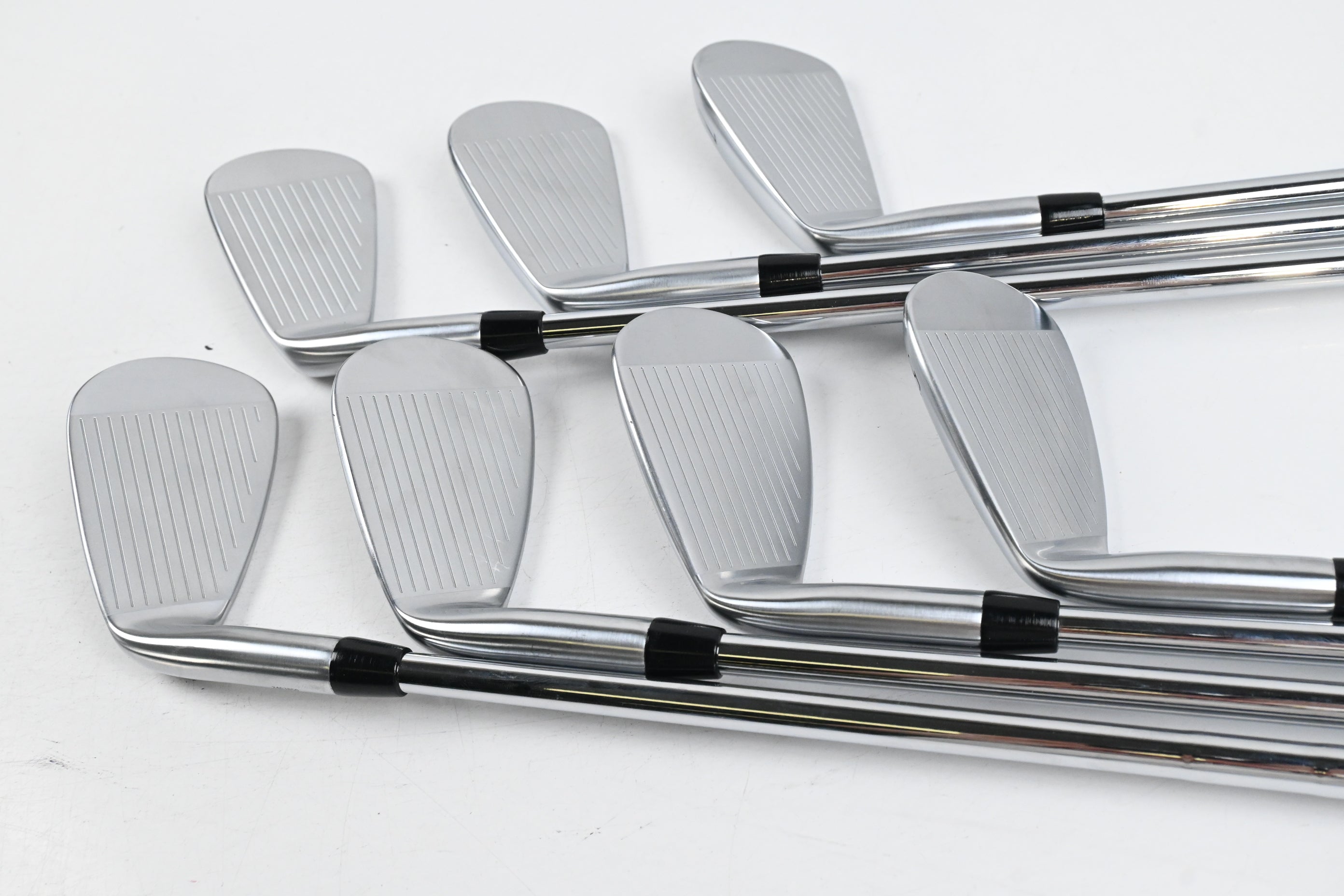 Titleist T250* 2025 Irons / 5-PW+GW / Stiff Flex N.S.Pro Modus3 Tour105 Shafts