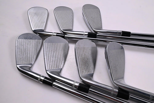 Callaway Apex CB 24 Irons / 4-PW / Stiff Flex Dynamic Gold Mid 115 S300 Shafts