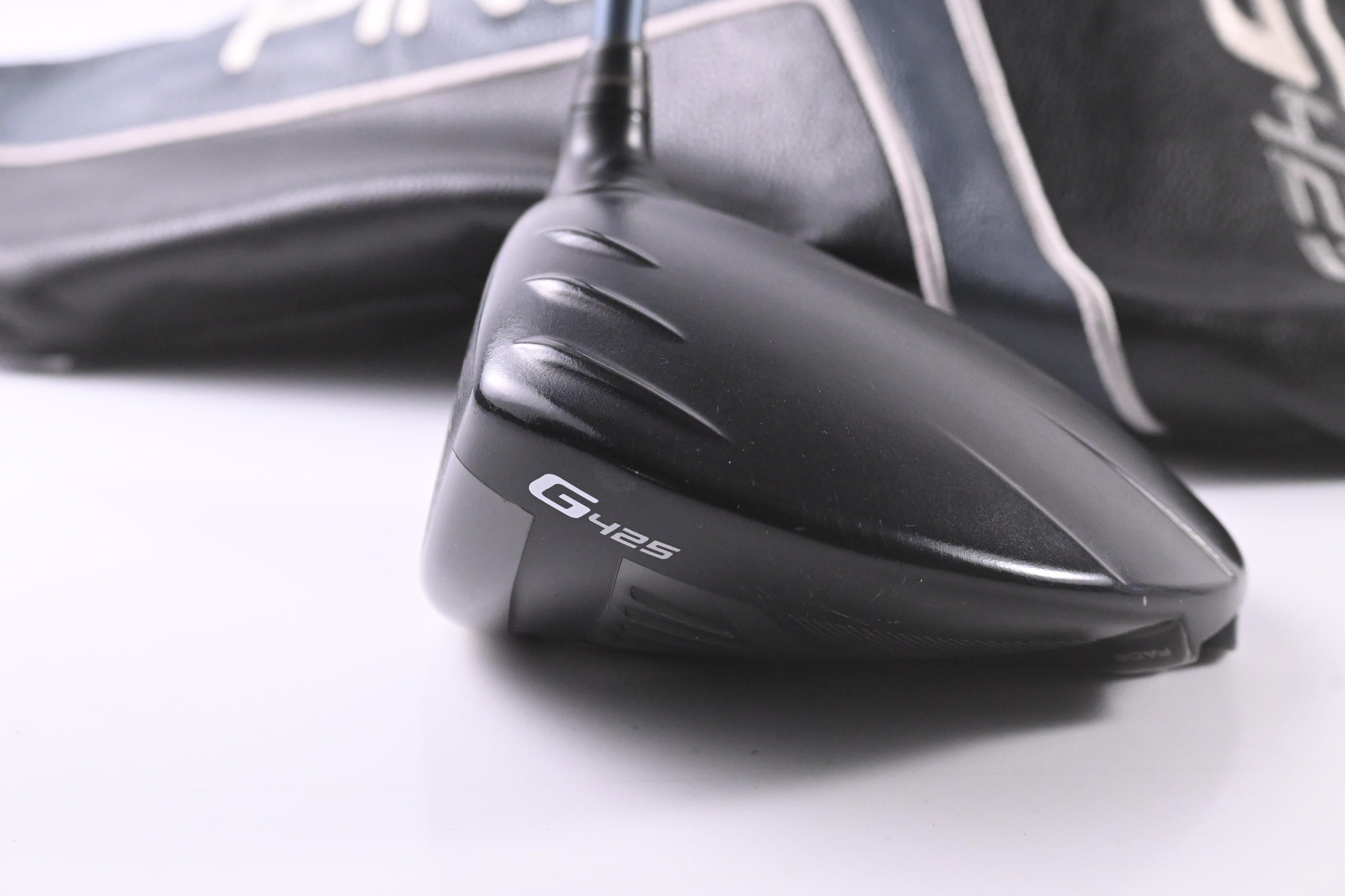 Left Hand Ping G425 Max Driver / 10.5 Degree / Stiff Flex Ping Alta CB Slate 55 Shaft
