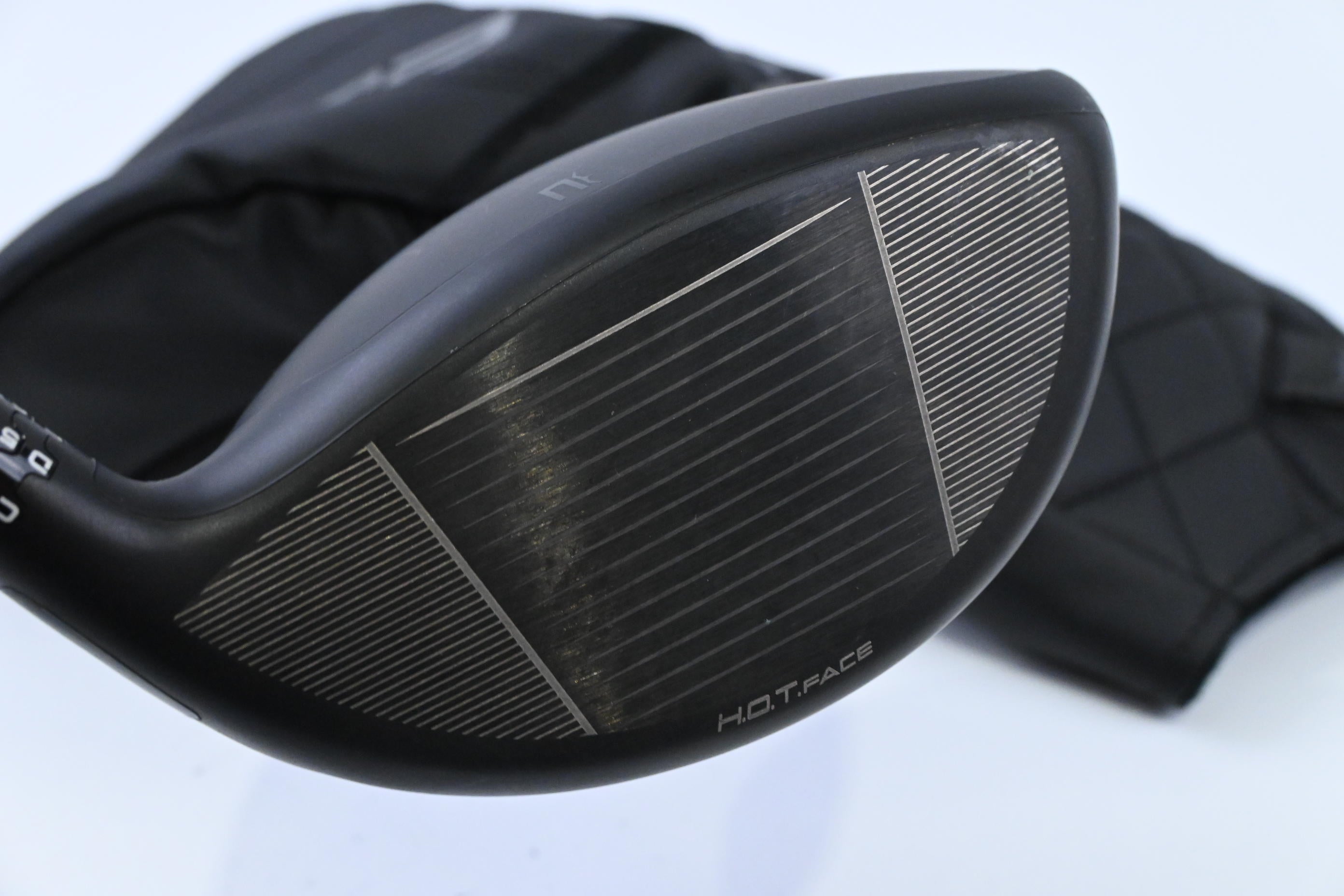 Left Hand Cobra DS-Adapt MAX-D Driver / 10.5 Degree / X-Flex Denali Black 60