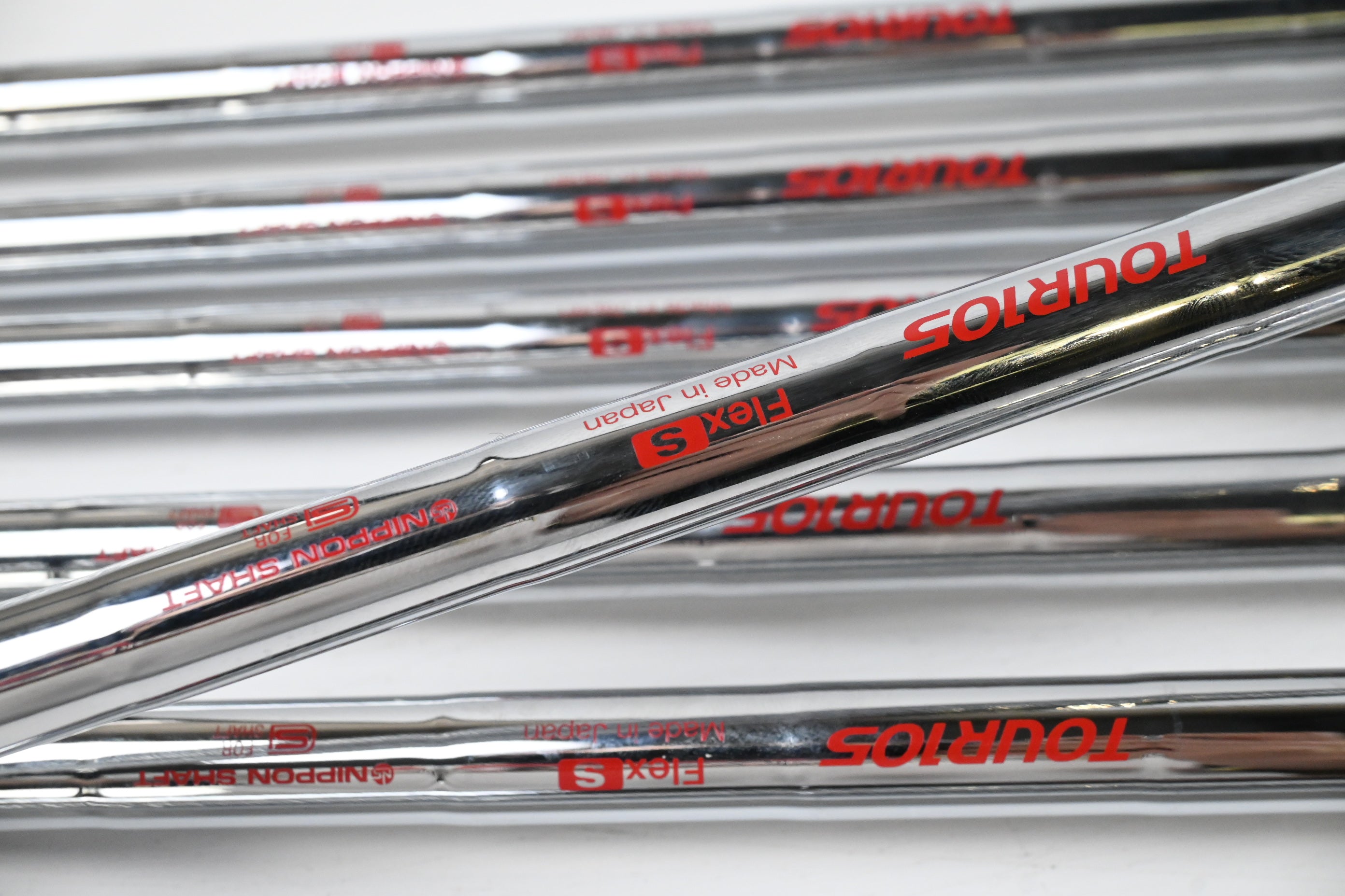 Titleist T250* 2025 Irons / 5-PW+GW / Stiff Flex N.S.Pro Modus3 Tour105 Shafts