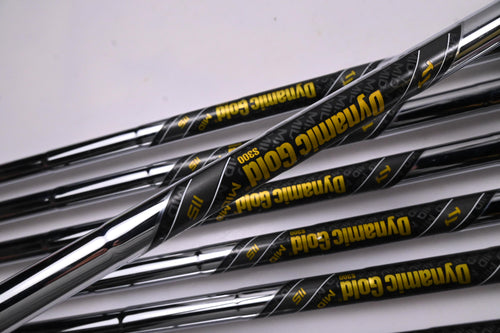Callaway Apex CB 24 Irons / 4-PW / Stiff Flex Dynamic Gold Mid 115 S300 Shafts