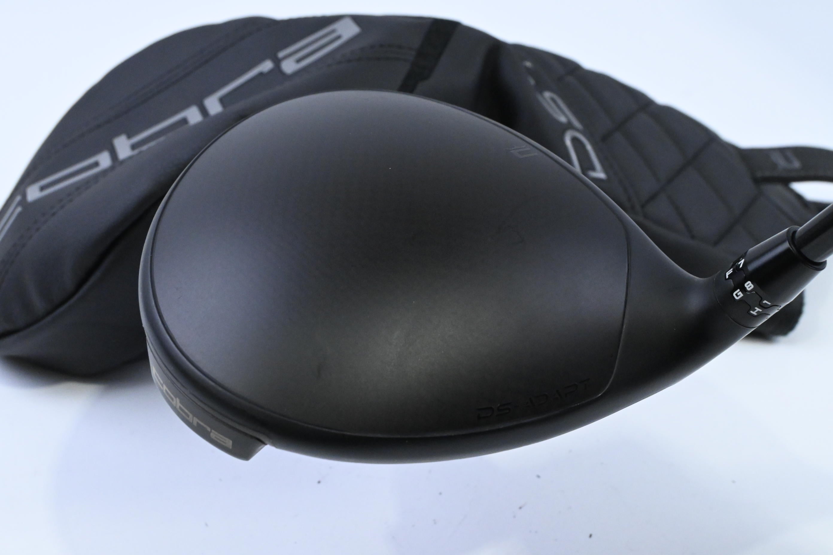 Left Hand Cobra DS-Adapt MAX-D Driver / 10.5 Degree / X-Flex Denali Black 60