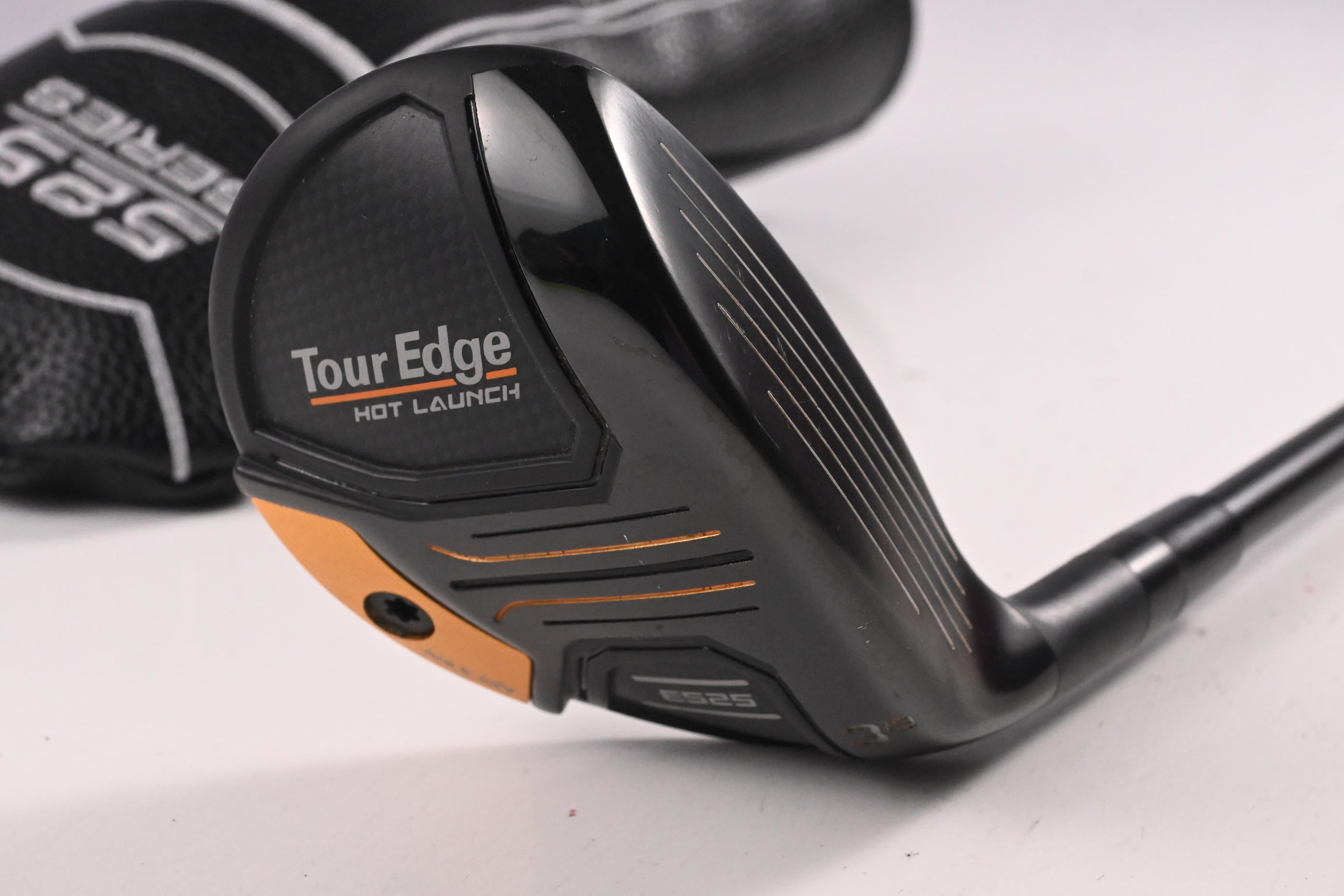 Tour Edge Hot Launch E524 #3 Hybrid / 19 Degree / Regular Flex Helium Nanocore
