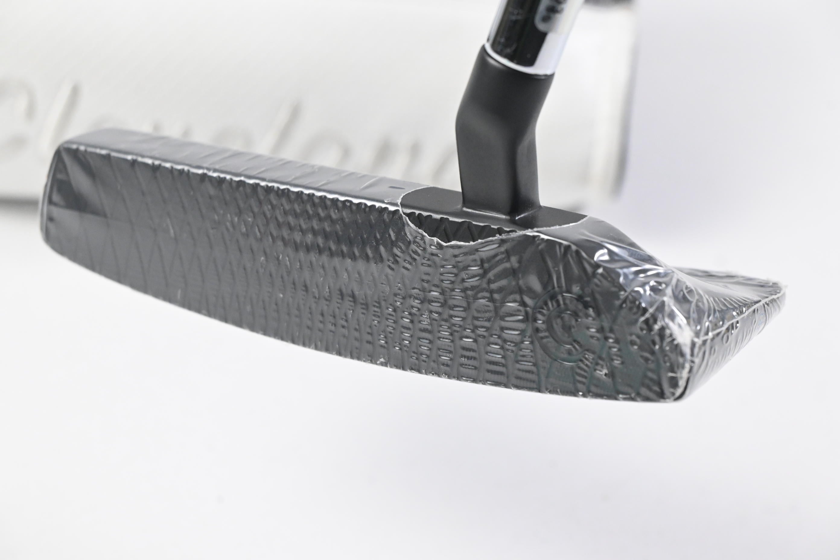 Cleveland HB Soft 2 Black Satin Putter / 35 Inch