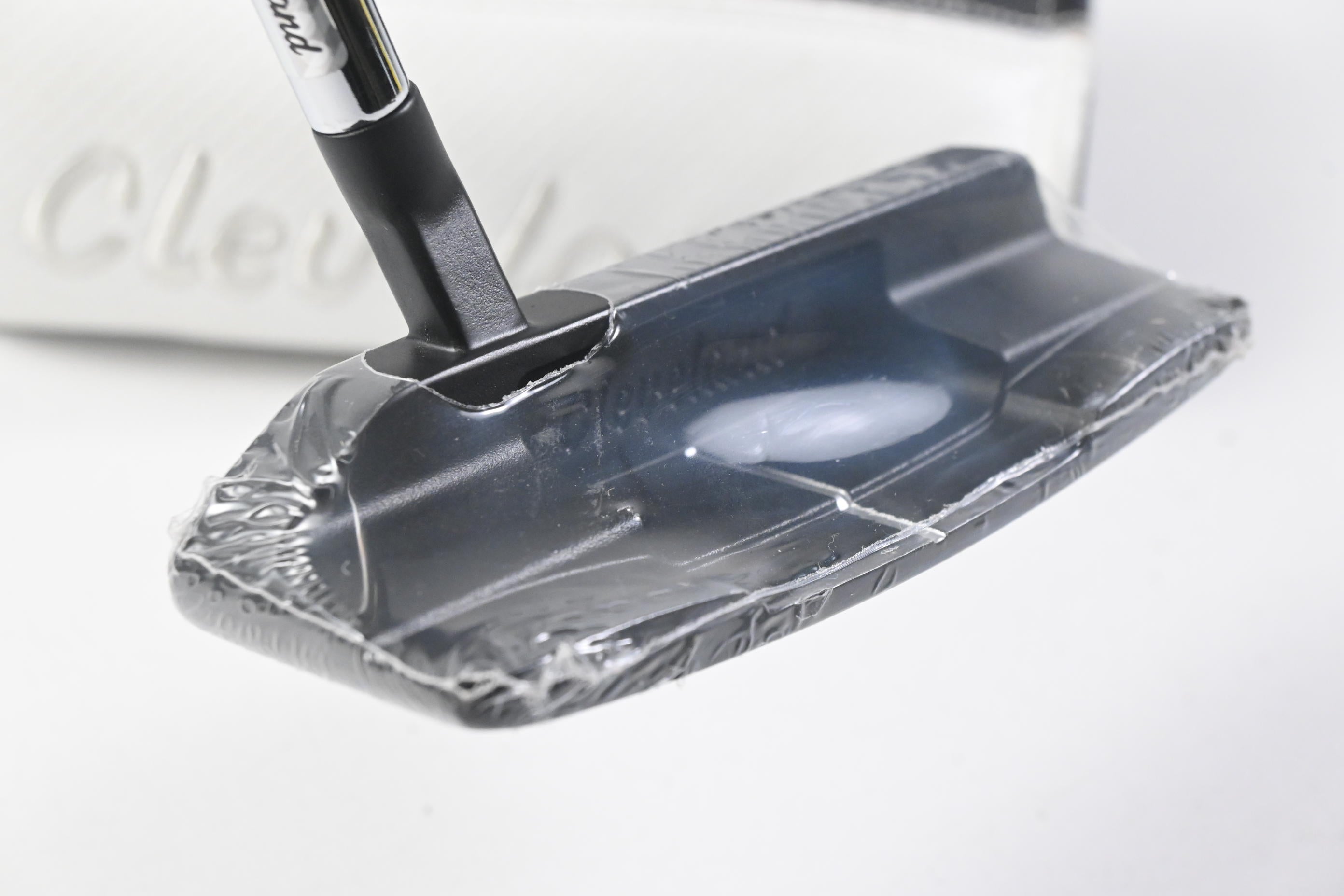 Cleveland HB Soft 2 Black Satin Putter / 35 Inch