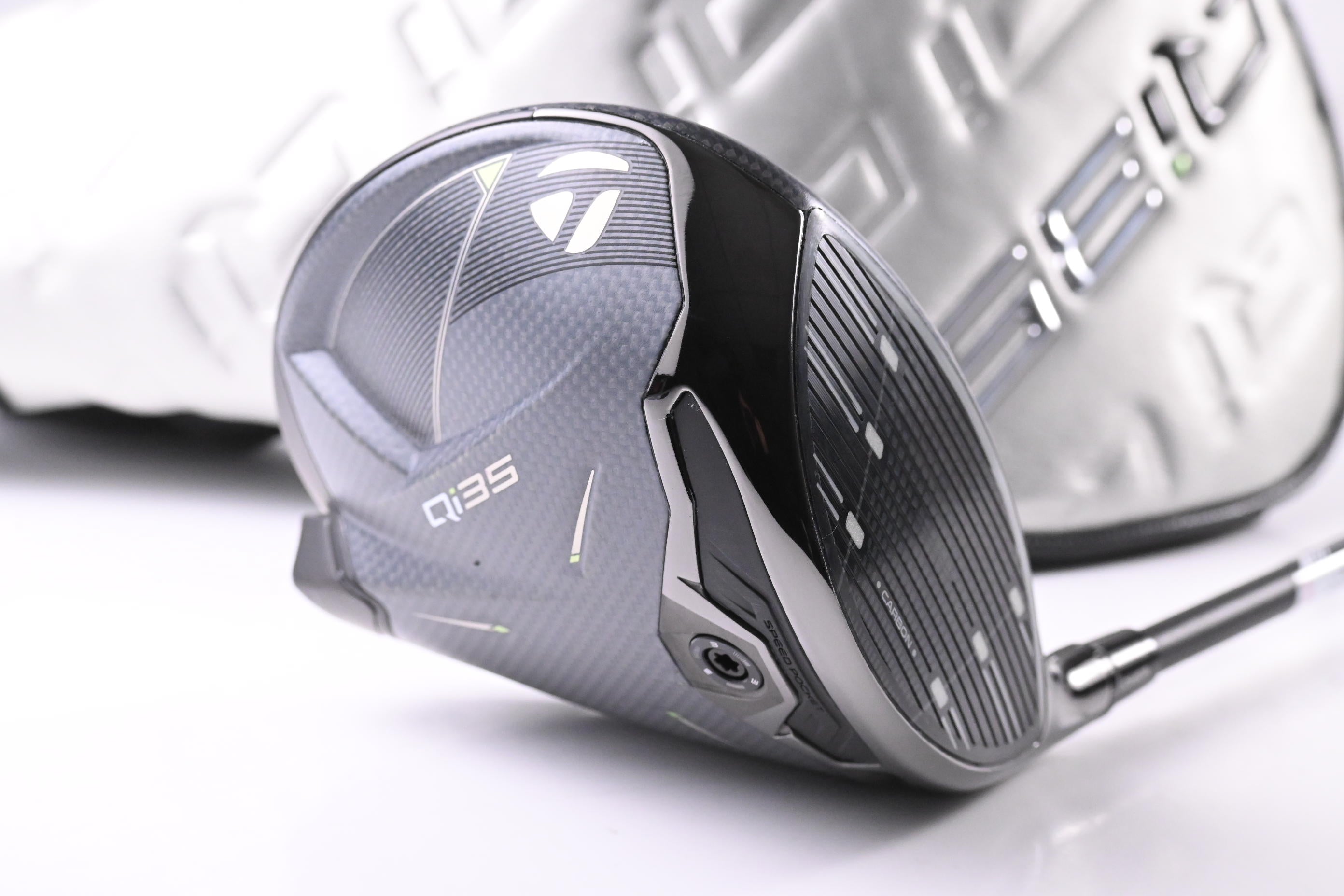Taylormade Qi35 Driver / 9 Degree / Regular Flex Ventus Blue 5 Shaft