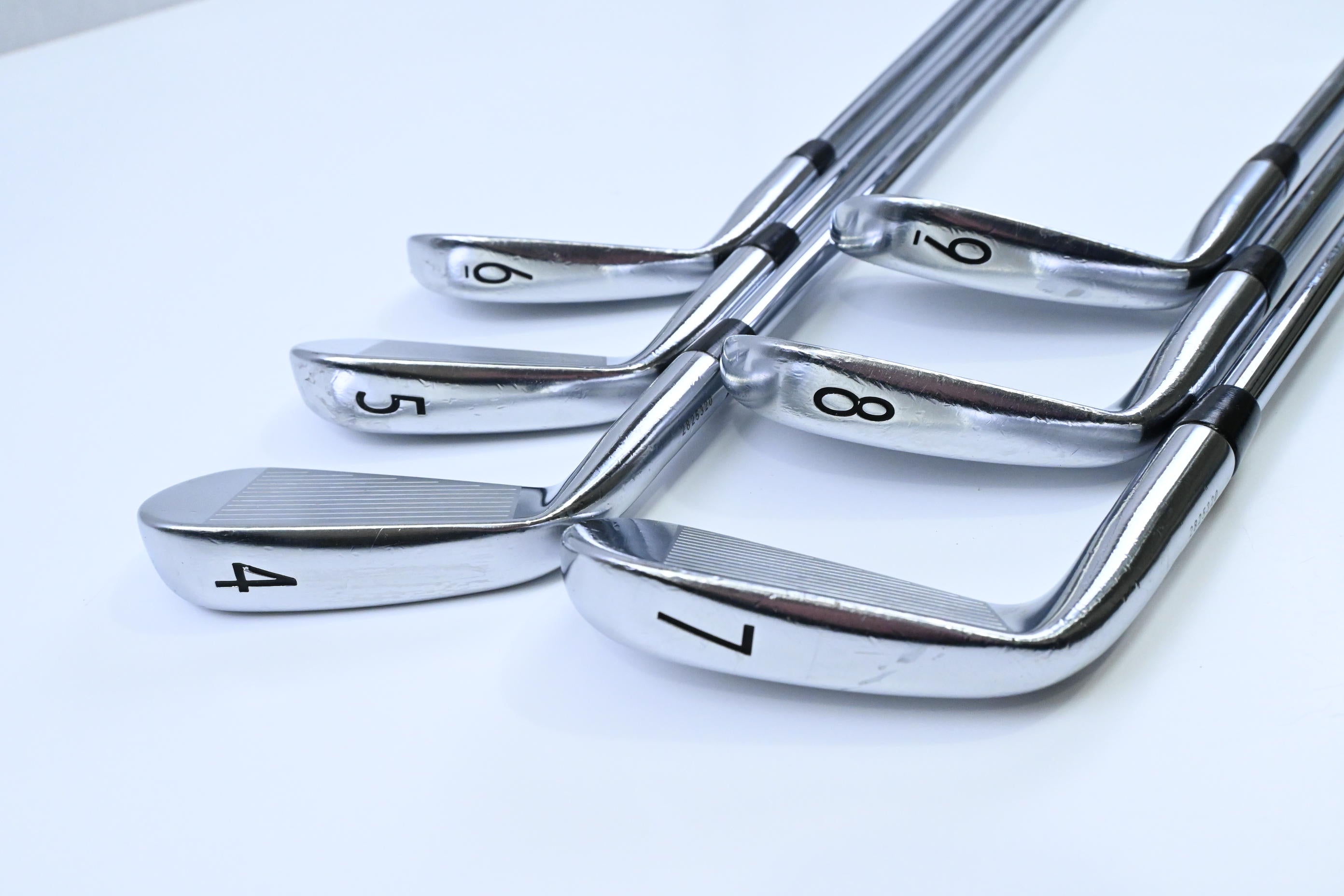 Titleist CB/MB 620 Combo Irons / 4-9 / Stiff Flex Dynamic Gold AMT S400 Shafts
