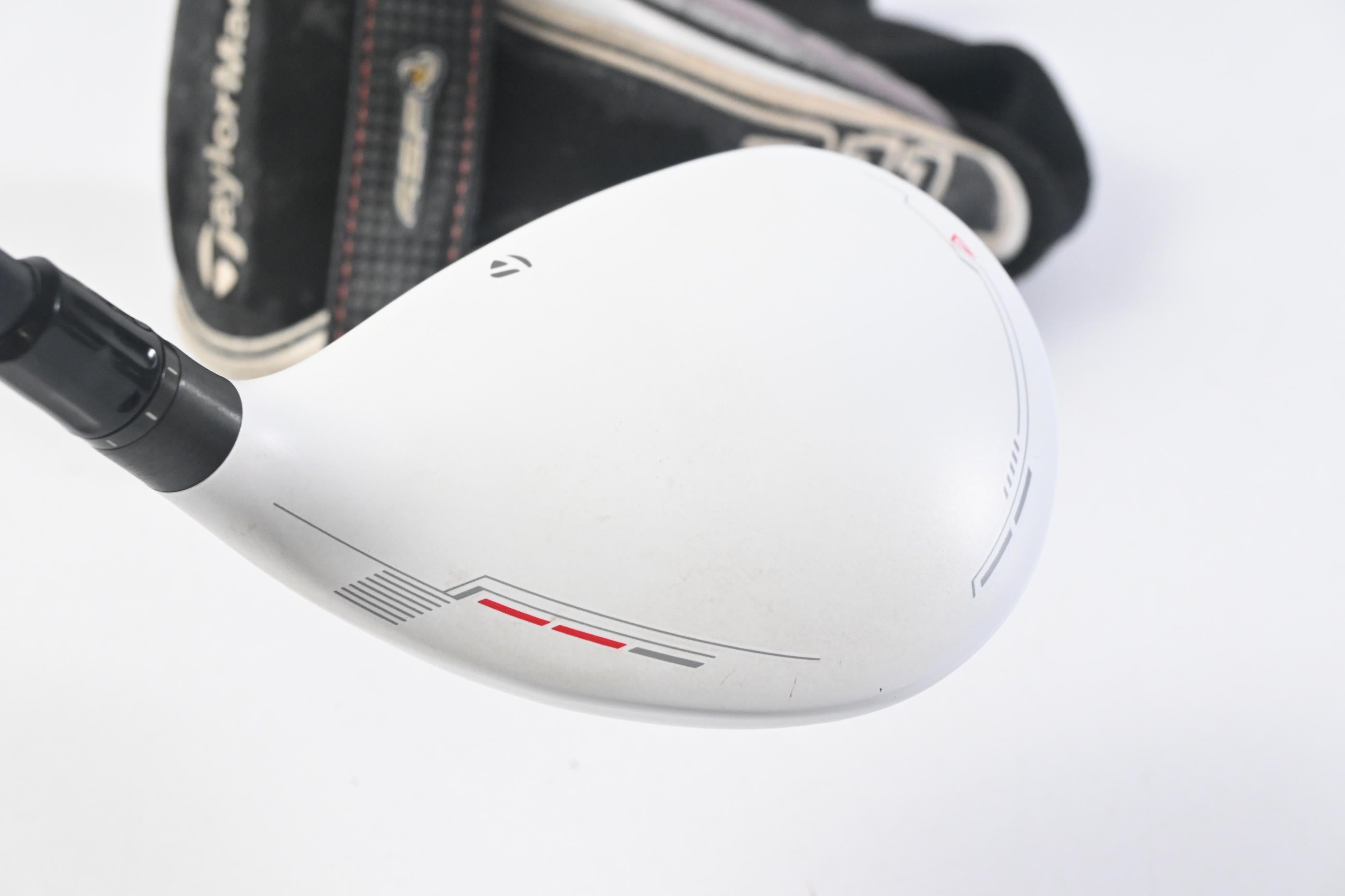 Taylormade R11 #3 Wood / 15.5 Degree / Stiff Flex Fujikura Blur 70 Shaft