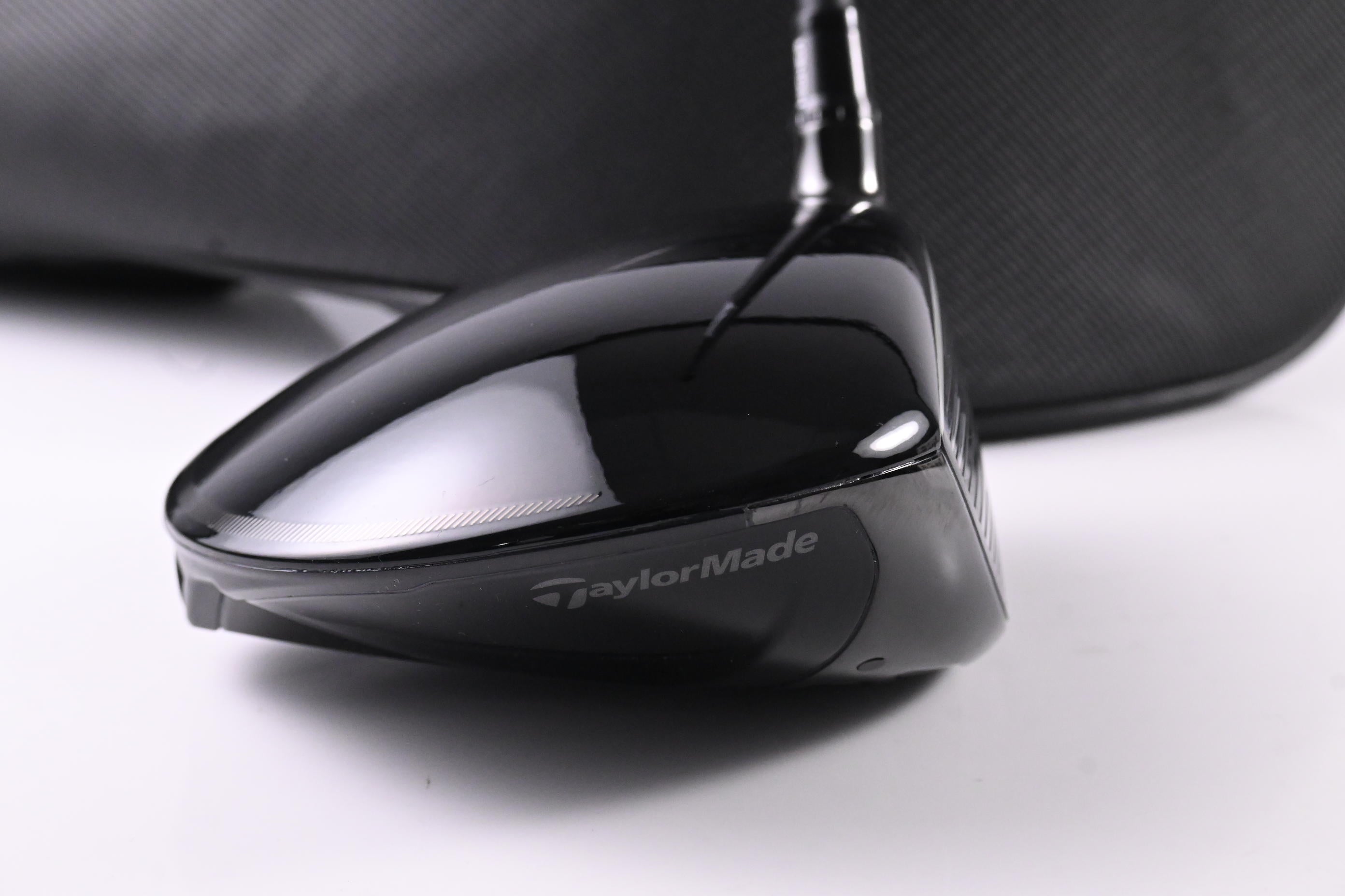 Taylormade Qi4D Max Shadowfall Driver / 10.5 Degree / Stiff Flex Reax Blue 50 Shaft