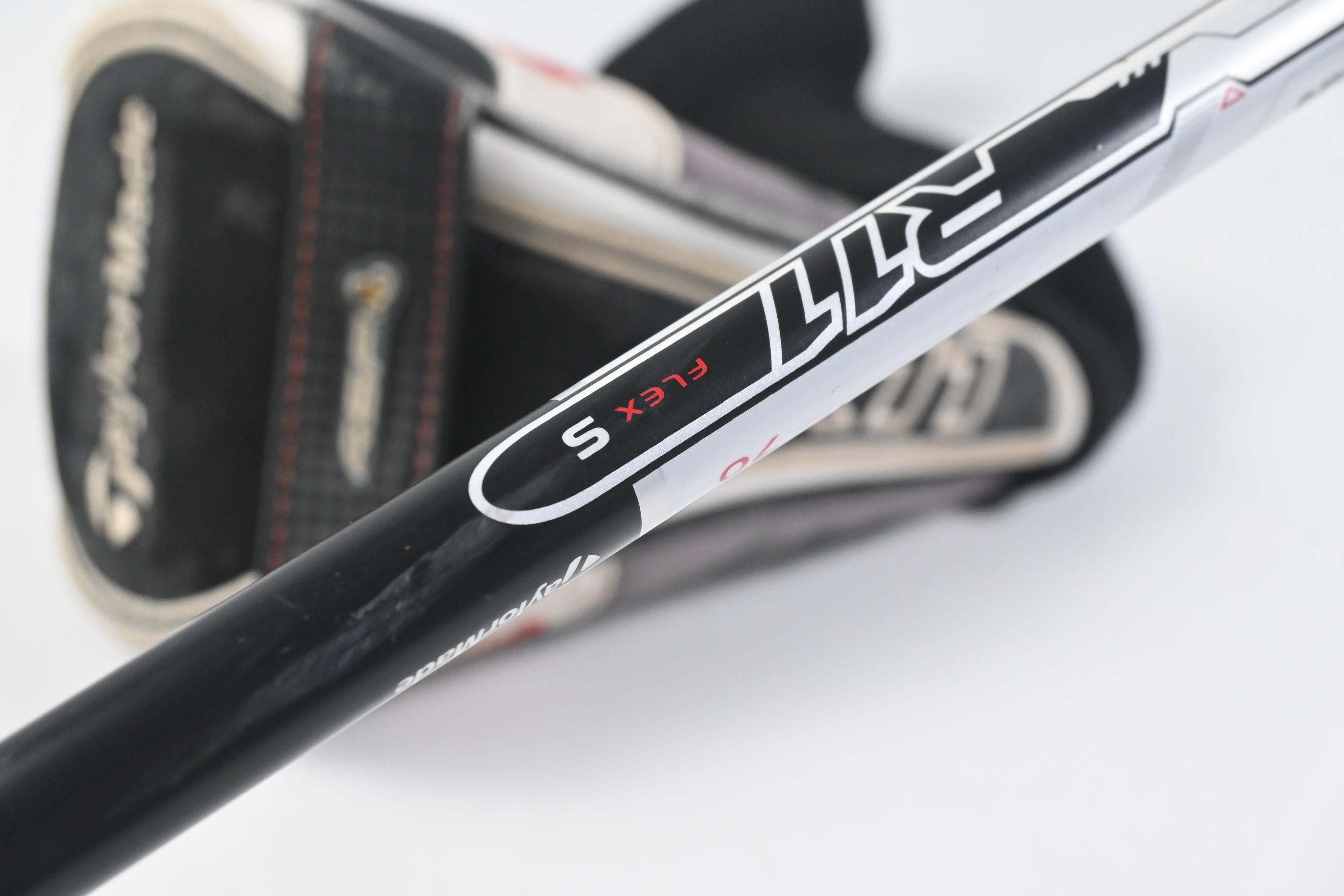 Taylormade R11 #3 Wood / 15.5 Degree / Stiff Flex Fujikura Blur 70 Shaft