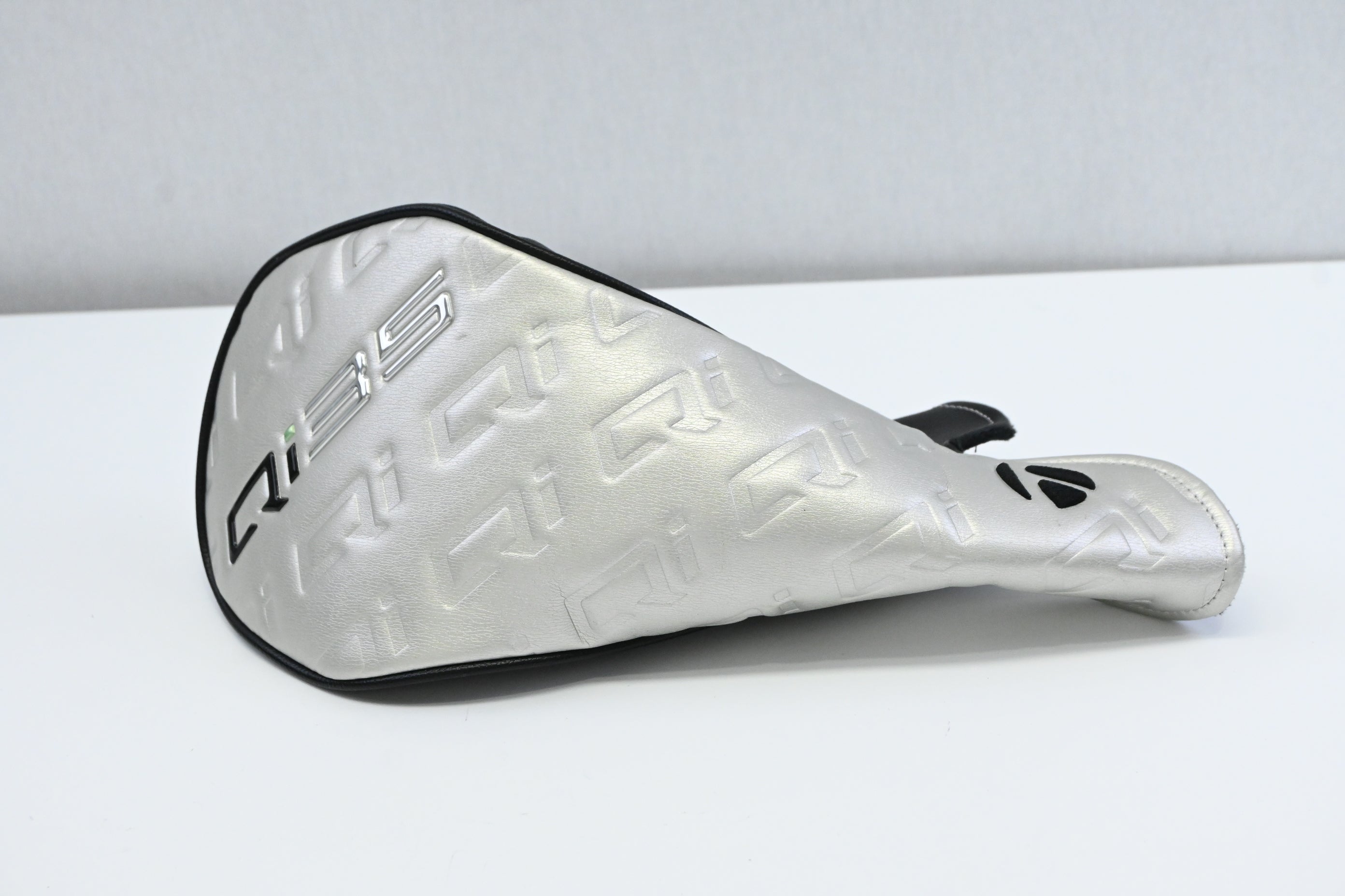 Taylormade Qi35 Driver / 9 Degree / X-Flex HZRDUS Gen5 Black 60 Shaft