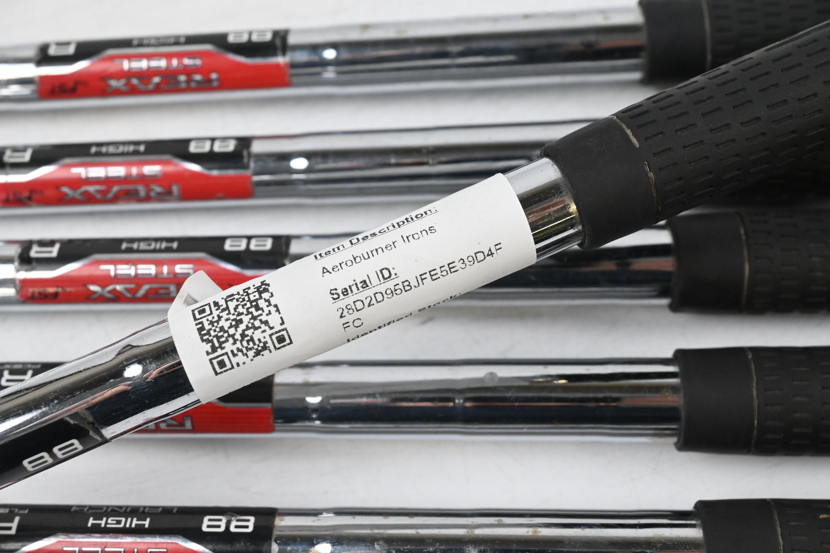 Taylormade Aeroburner Irons / 5-PW / Regular Flex REAX 88 Shafts