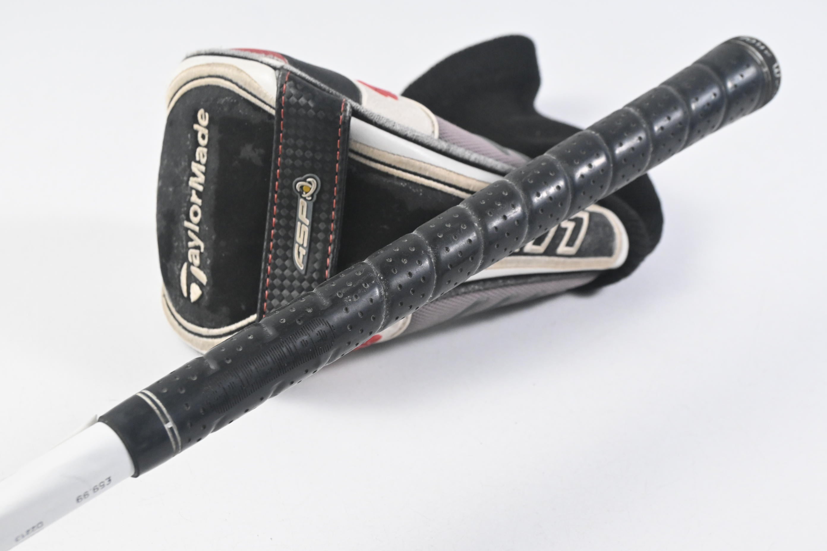 Taylormade R11 #3 Wood / 15.5 Degree / Stiff Flex Fujikura Blur 70 Shaft