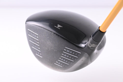 Titleist 913 D3 Driver / 9.5 Degree / X-Flex UST Mamiya AXIVCore Proforce Red 79