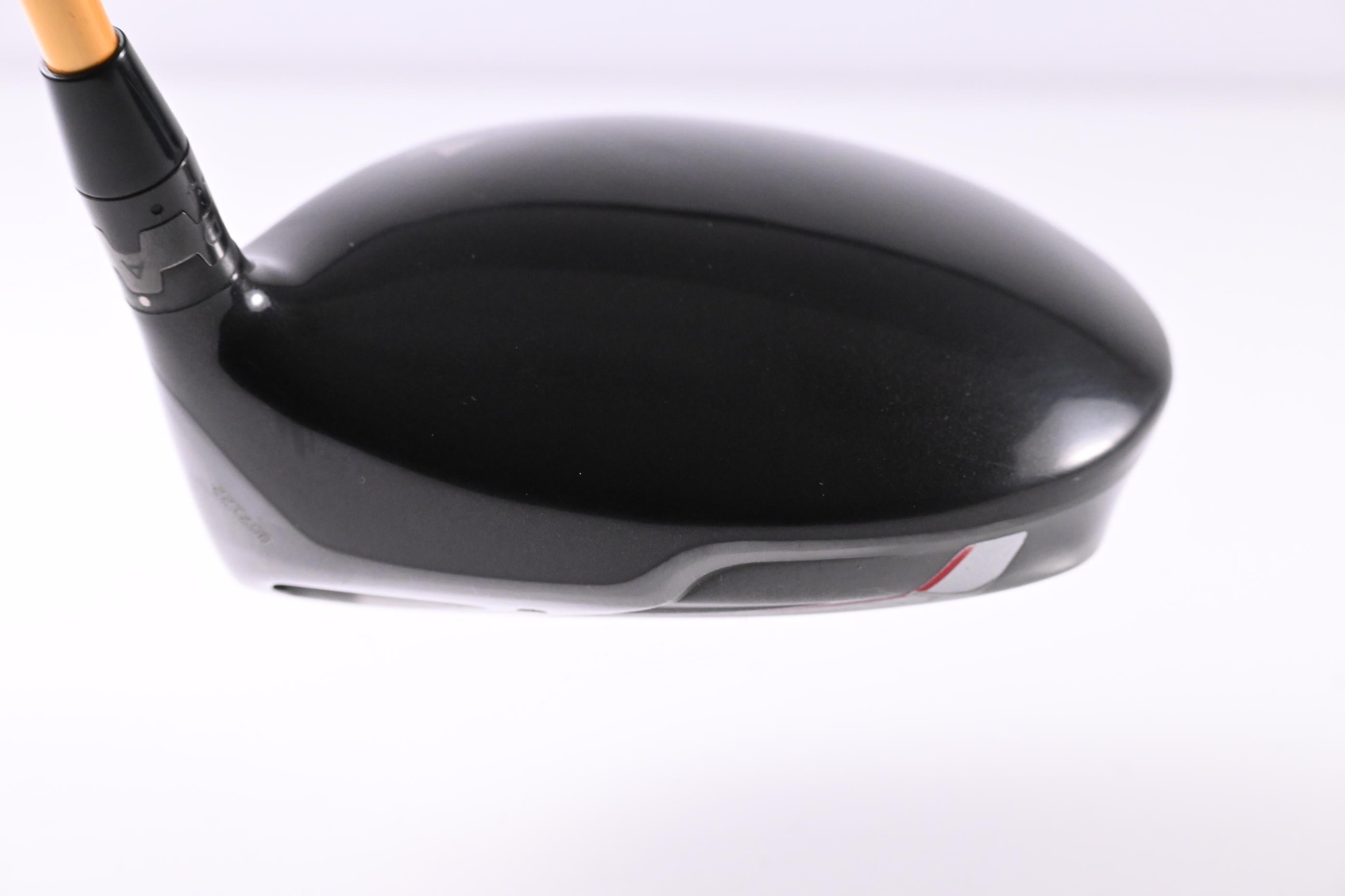 Titleist 913 D3 Driver / 9.5 Degree / X-Flex UST Mamiya AXIVCore Proforce Red 79