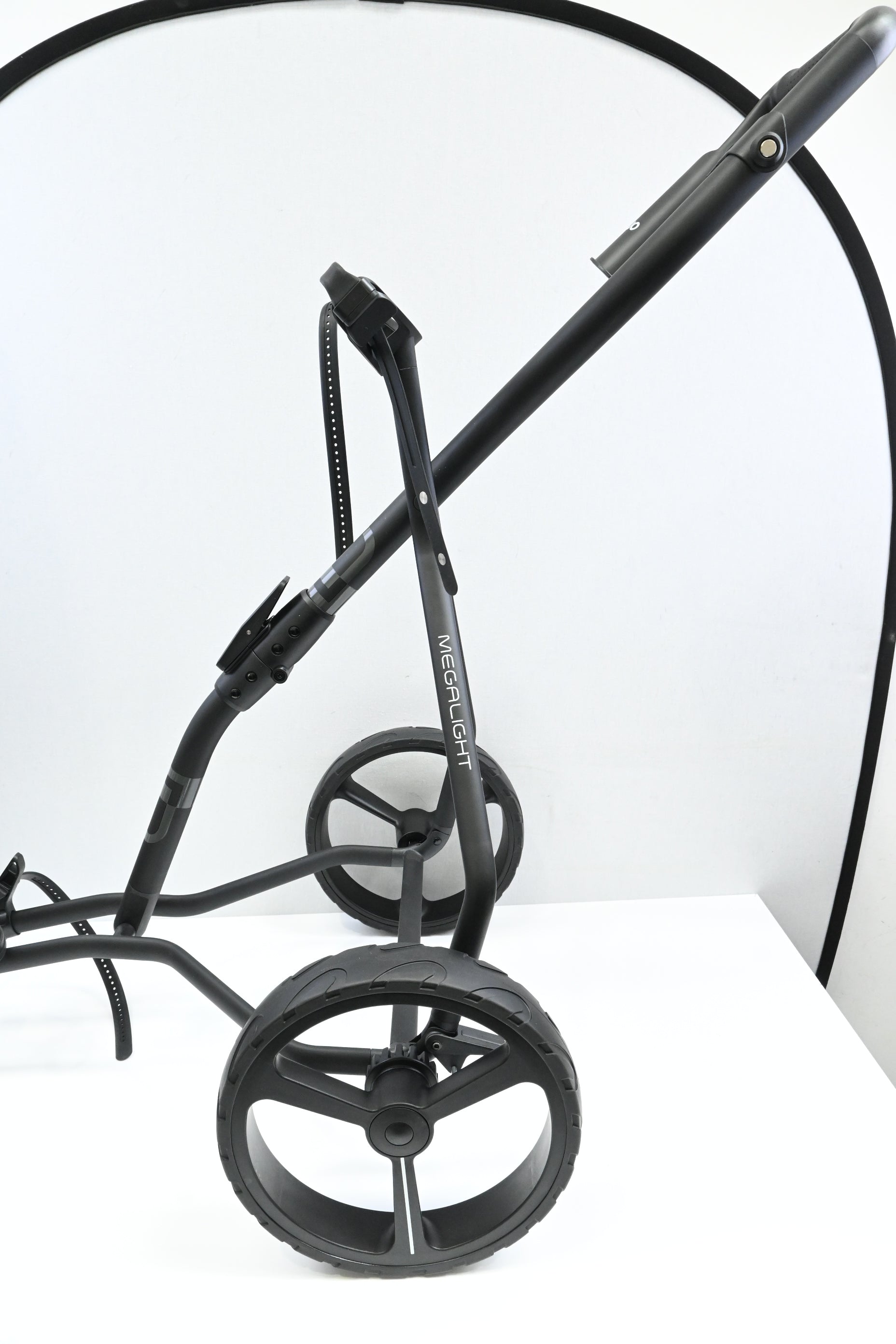 One Megalight Push Trolley