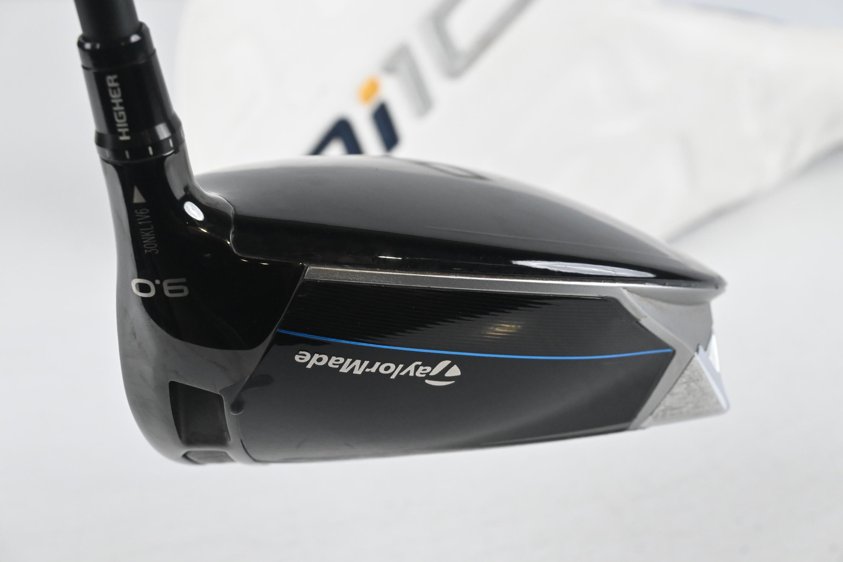 Taylormade Qi10 LS Driver / 9 Degree / Stiff Flex Tensei AV Limited Blue 65