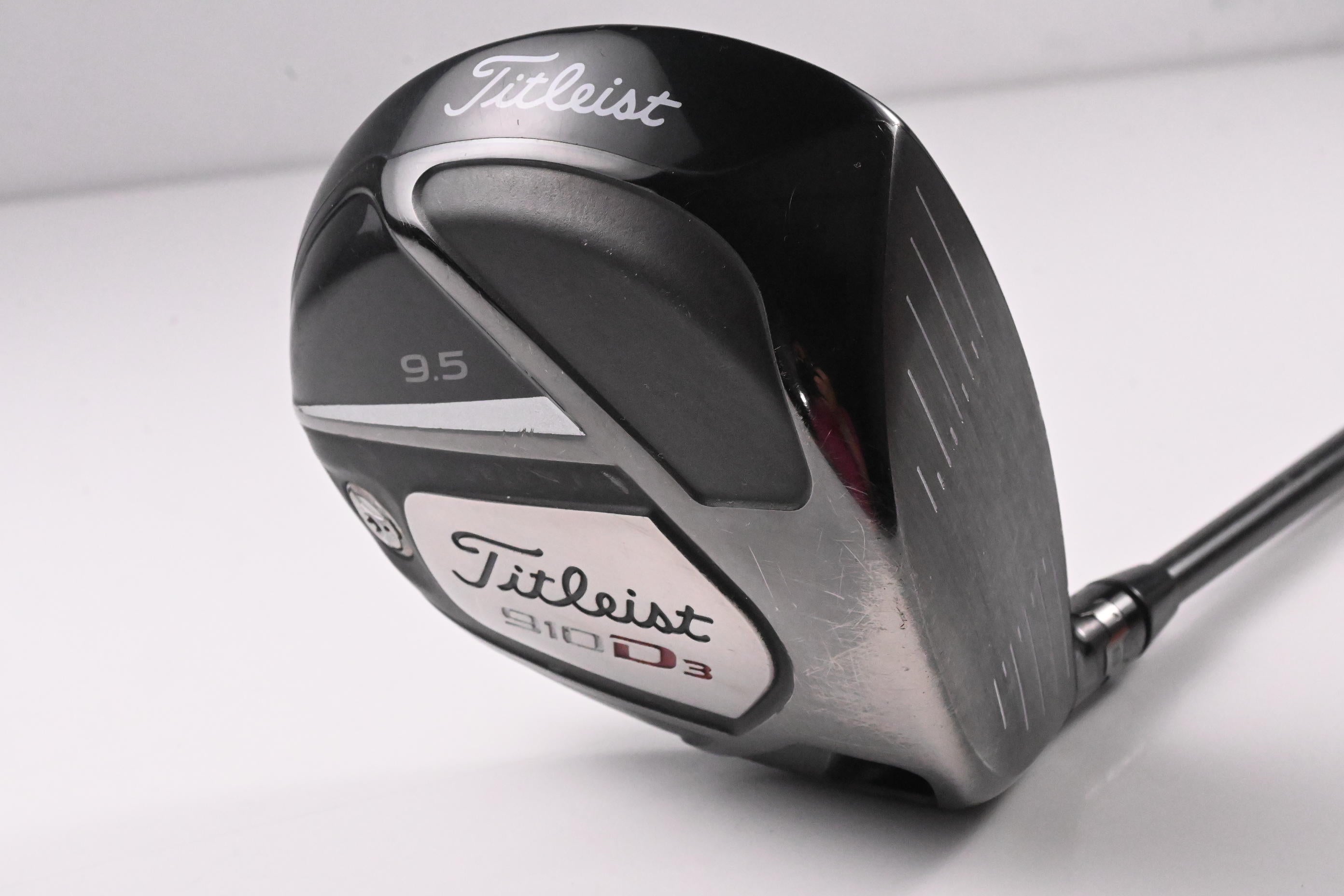 Titleist 910 D3 Driver / 9.5 Degree / Stiff Flex Aldila RIP 60 Shaft