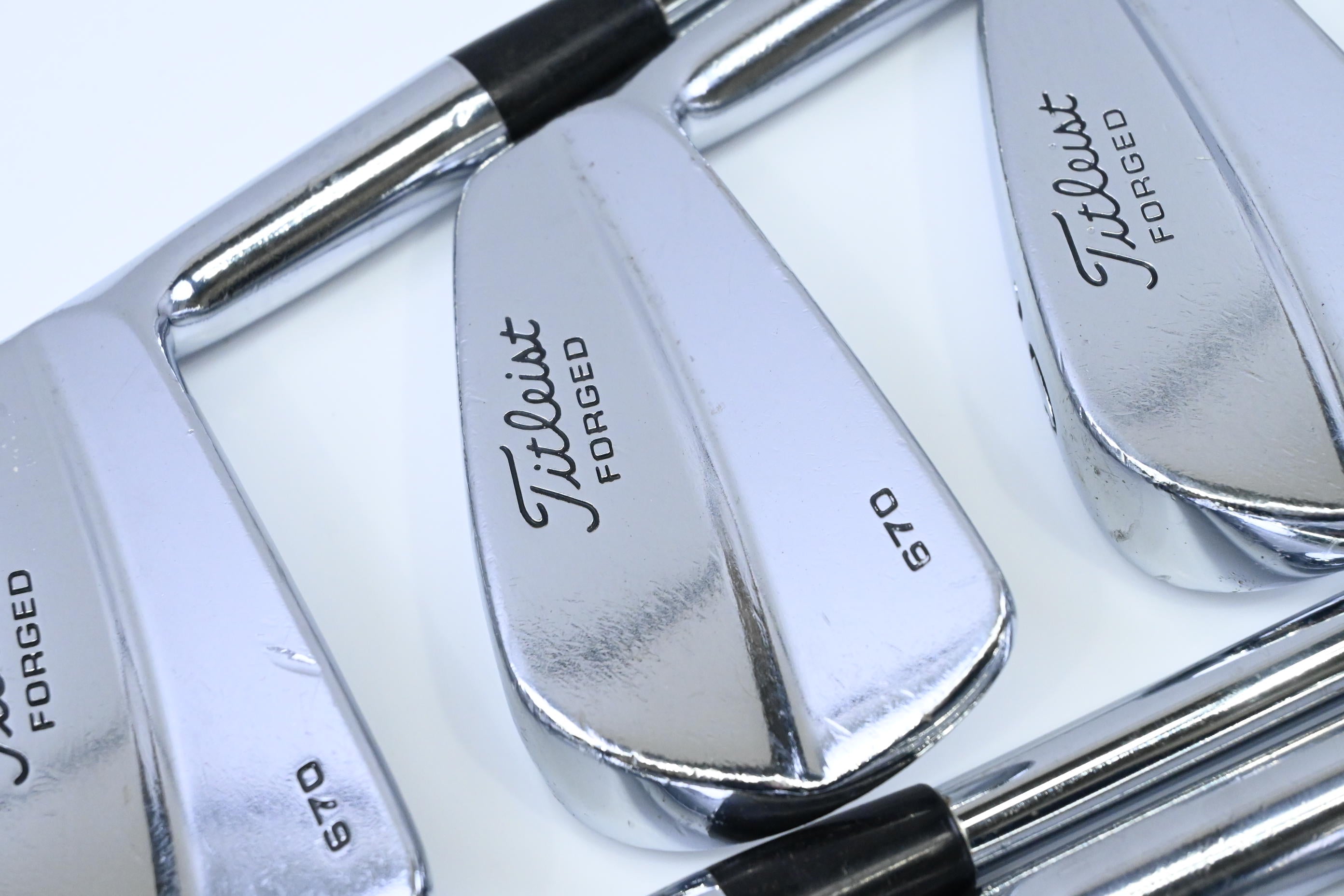 Titleist 670 Forged Irons / 3-PW / Stiff Flex Dynamic Gold S300 Shafts
