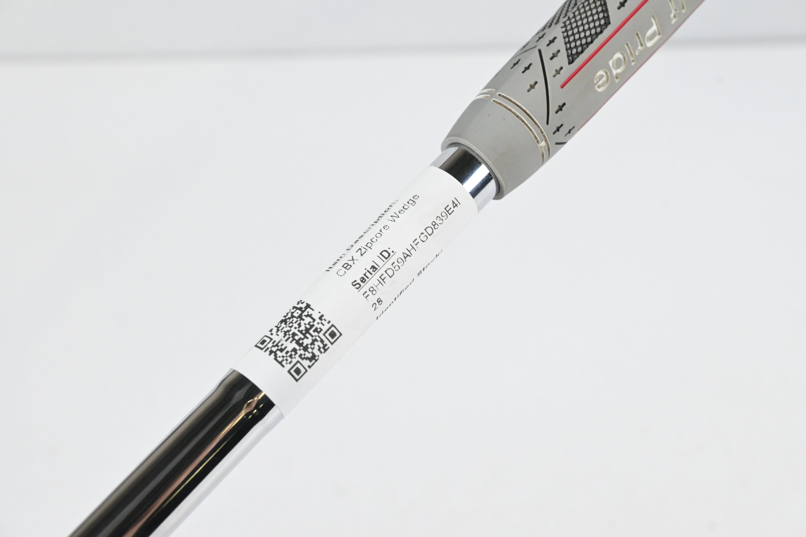 Cleveland CBX Zipcore Gap Wedge / 52 Degree / Wedge Flex Dynamic Gold Spinner