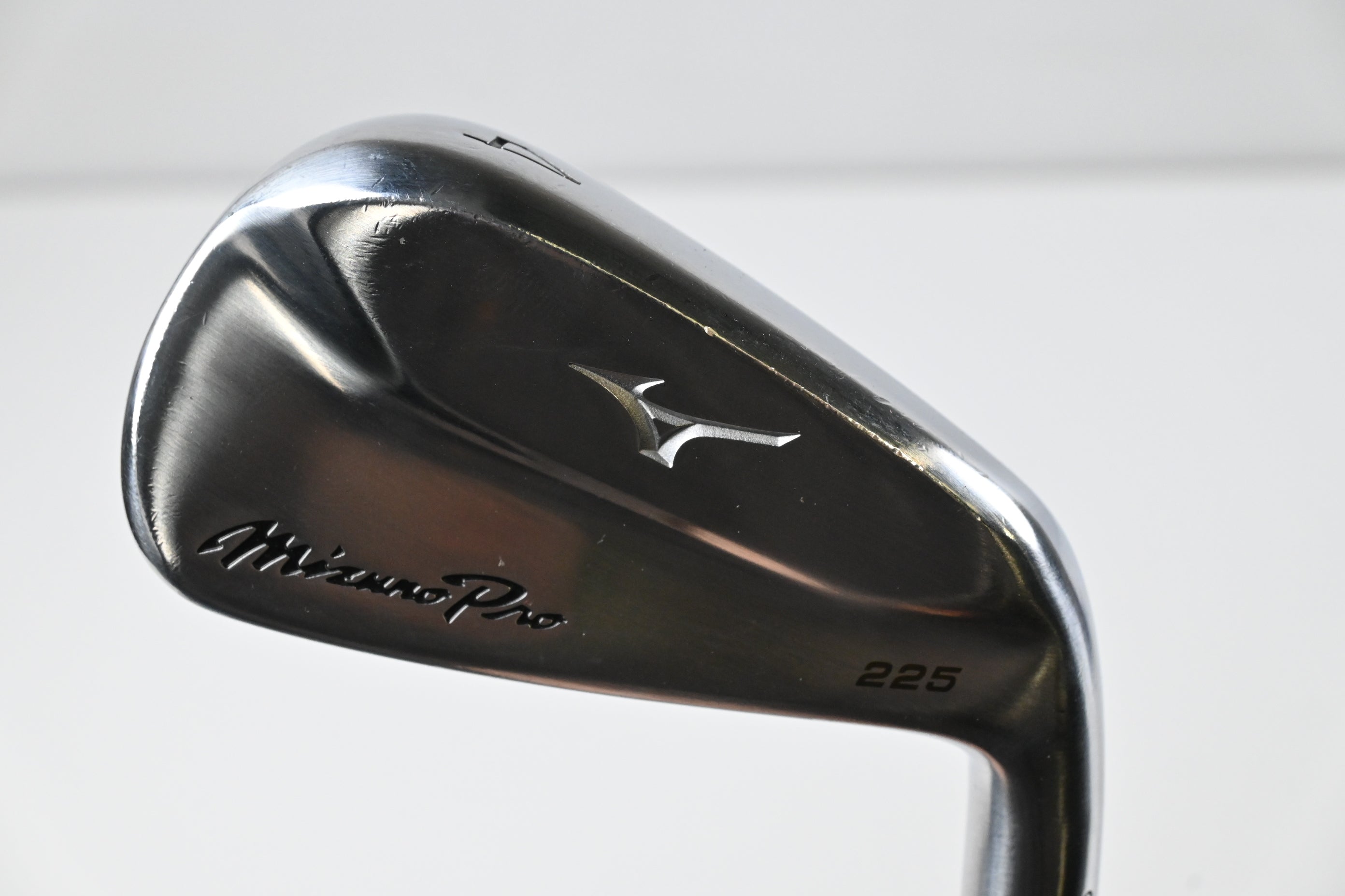 Mizuno Pro 225 #4 Iron / 21.5 Degree / Regular Flex Dynamic Gold 105 R300 Shaft