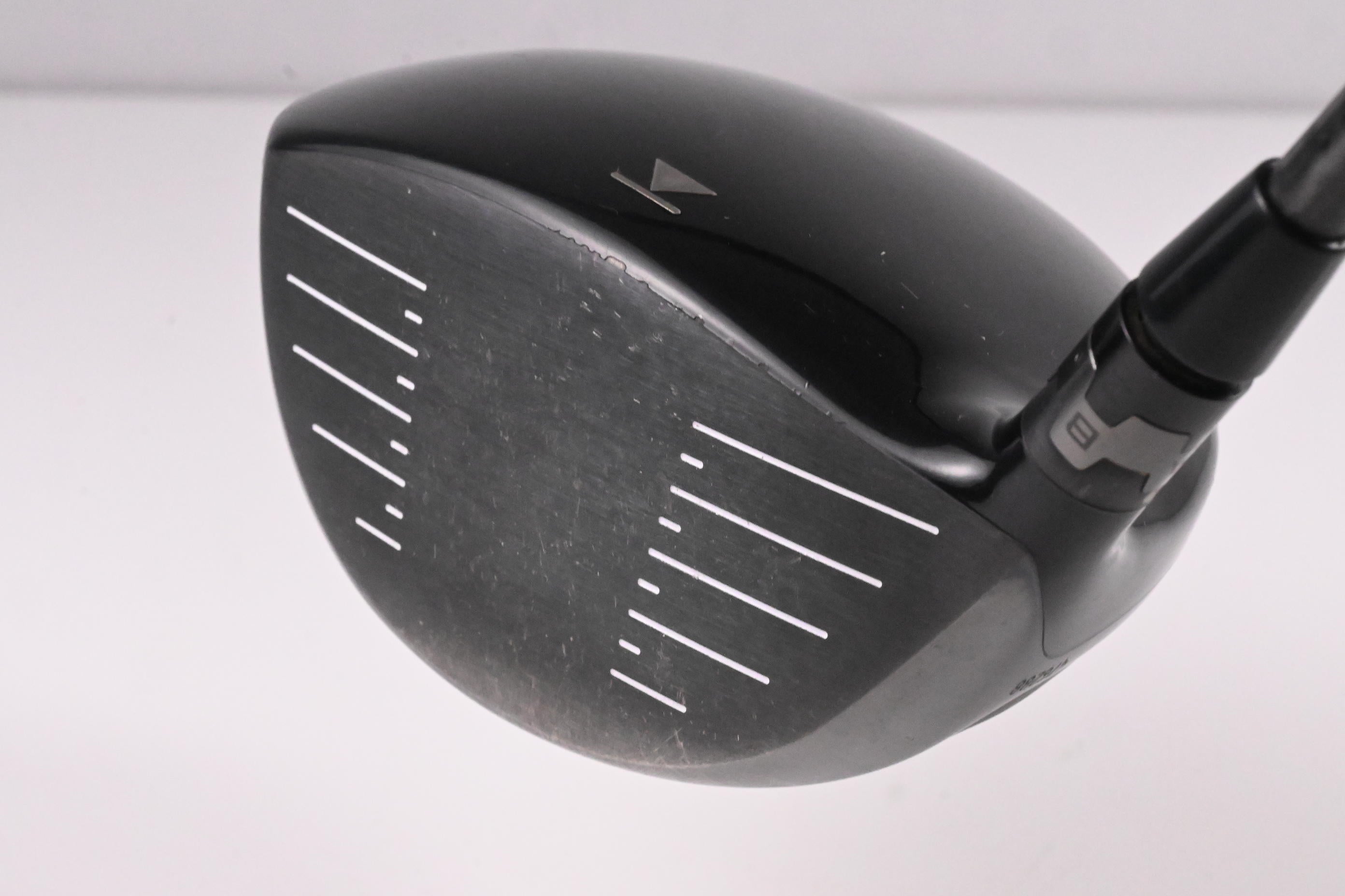 Titleist 910 D3 Driver / 9.5 Degree / Stiff Flex Aldila RIP 60 Shaft
