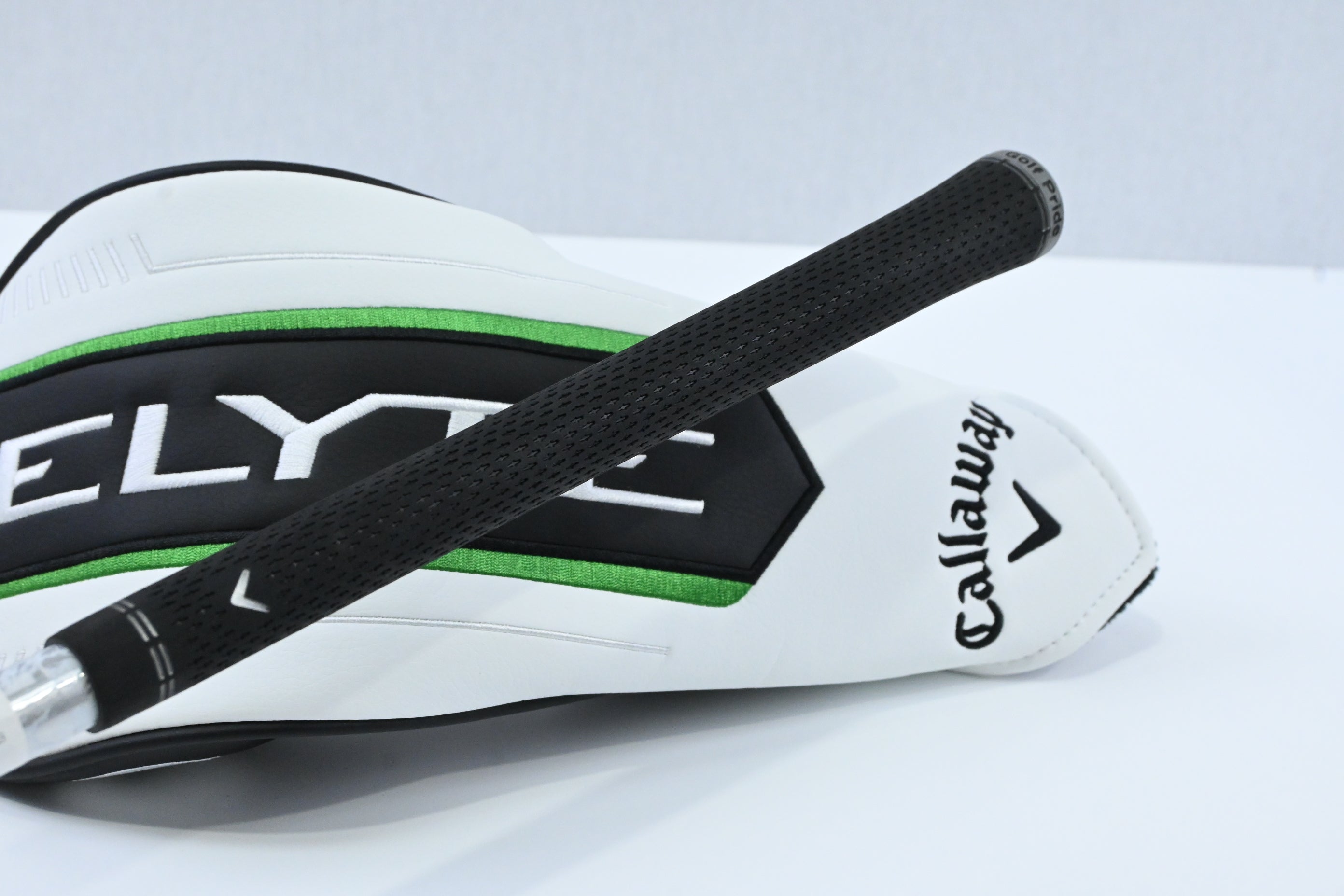 Callaway Elyte Driver / 9 Degree / Regular Flex Denali Charcoal 50 Shaft