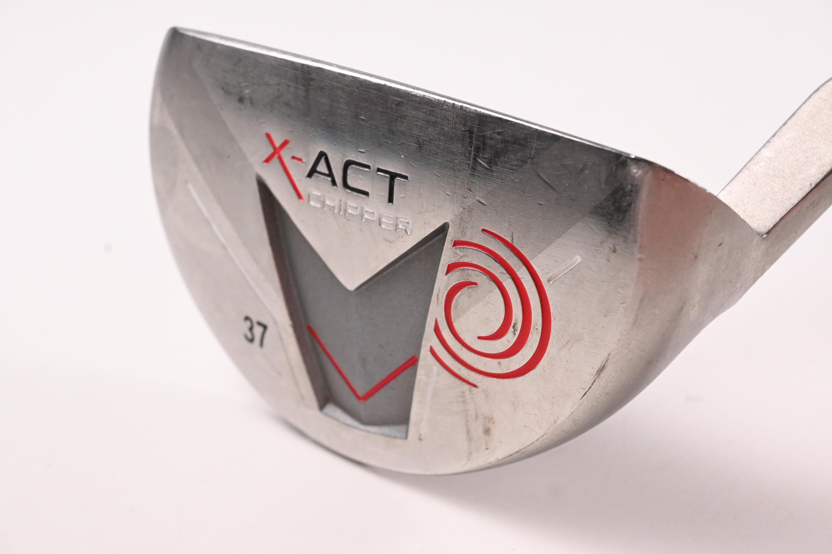 Odyssey X-Act 2021 Chipper / 37 Degree / 33 Inch
