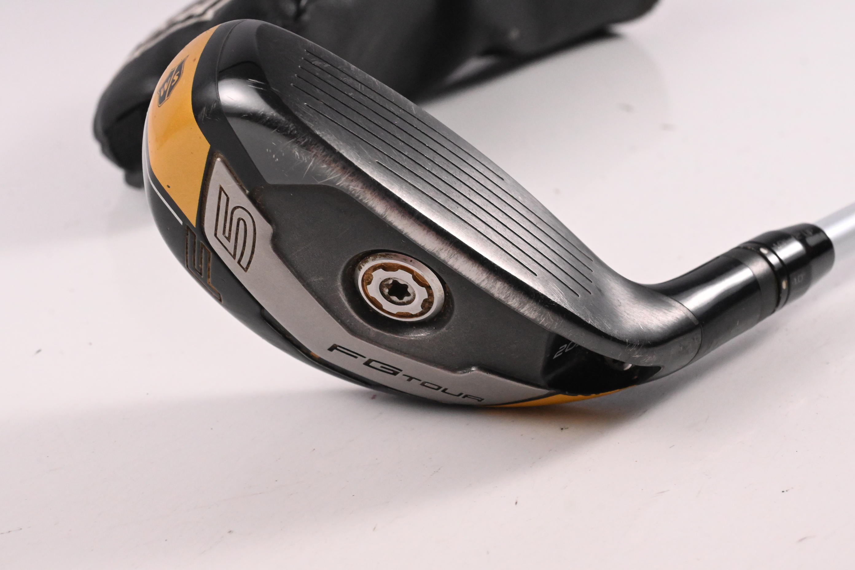 Wilson Staff FG Tour F5 #3 Hybrid / 20 Degree / Stiff Flex Fubuki Z 80 Shaft
