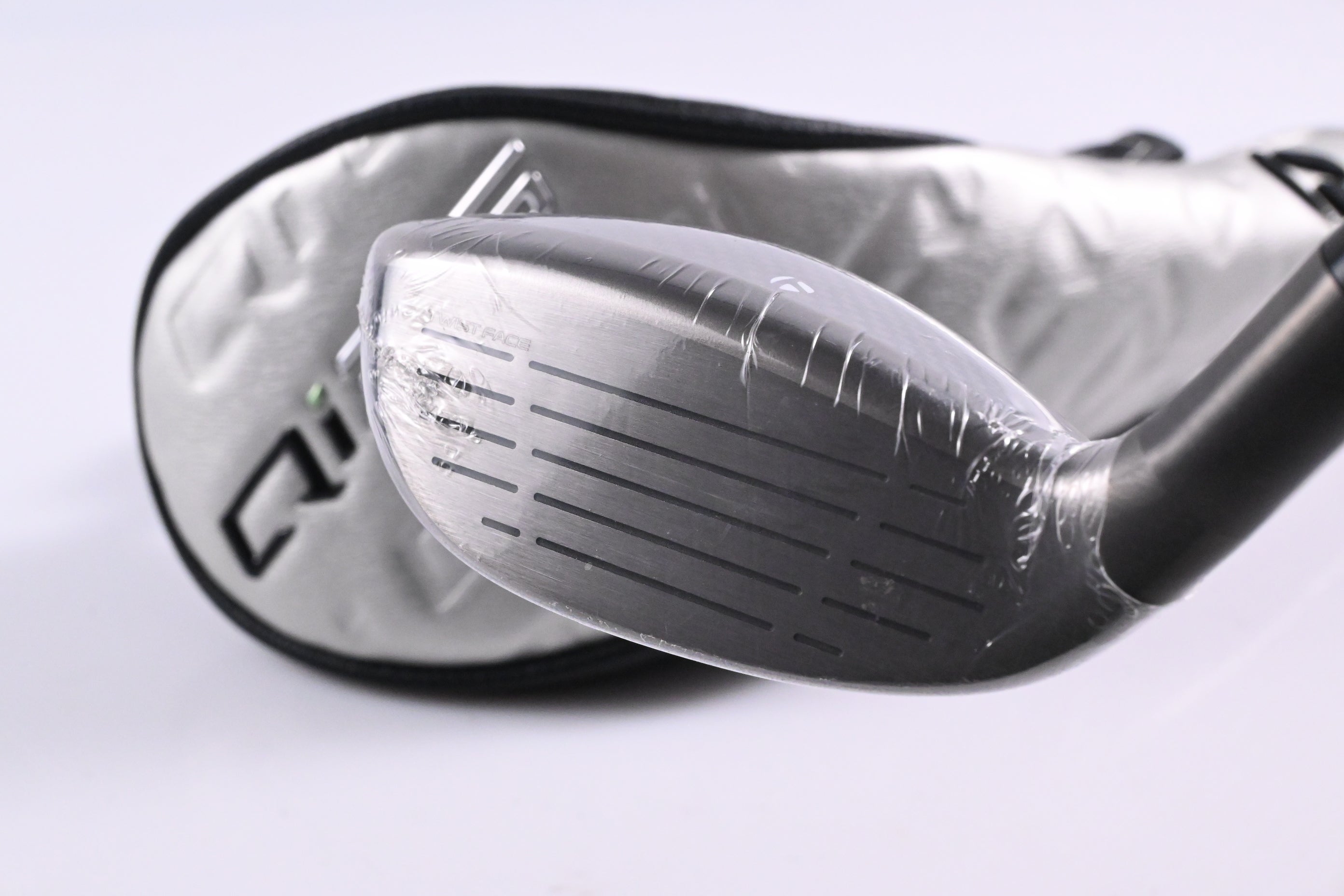 Taylormade Qi35 Max #4 Hybrid / 23 Degree / Regular Flex Air Speeder 50 Shaft