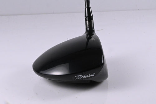 Titleist 915 D2 Driver / 9.5 Degree / Stiff Flex Aldila RIP 60 Shaft