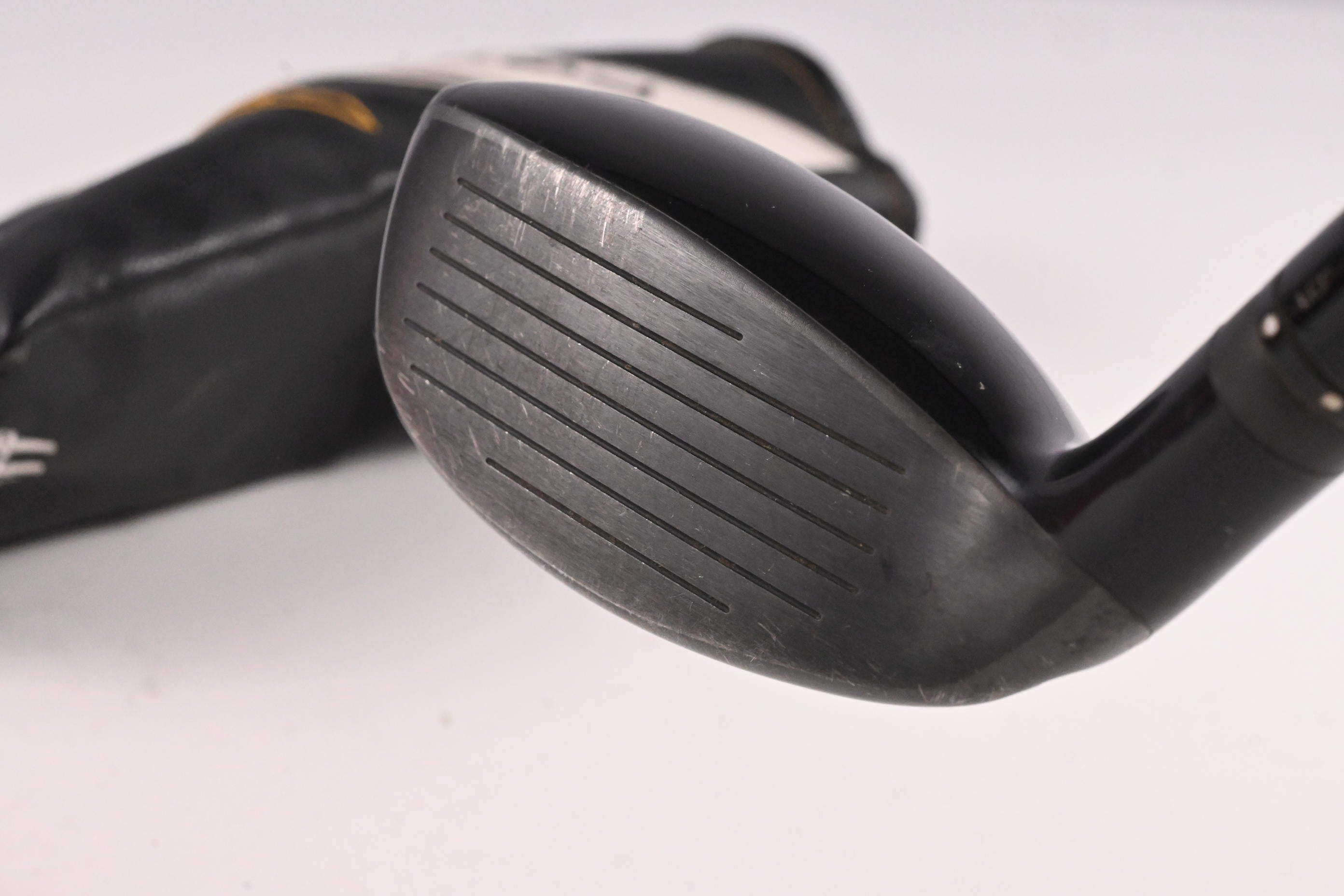 Wilson Staff FG Tour F5 #3 Hybrid / 20 Degree / Stiff Flex Fubuki Z 80 Shaft