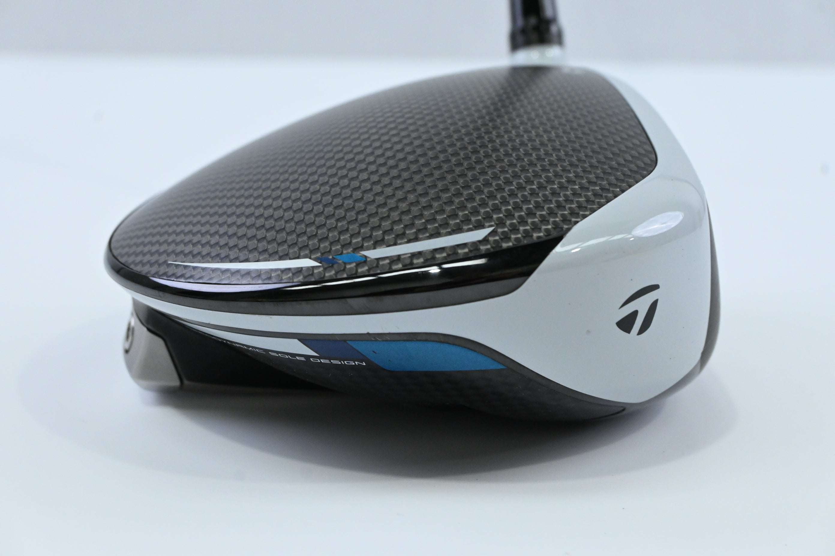 Taylormade SIM Driver / 10.5 Degree / Stiff Flex HZRDUS Smoke Red RDX 60 Shaft