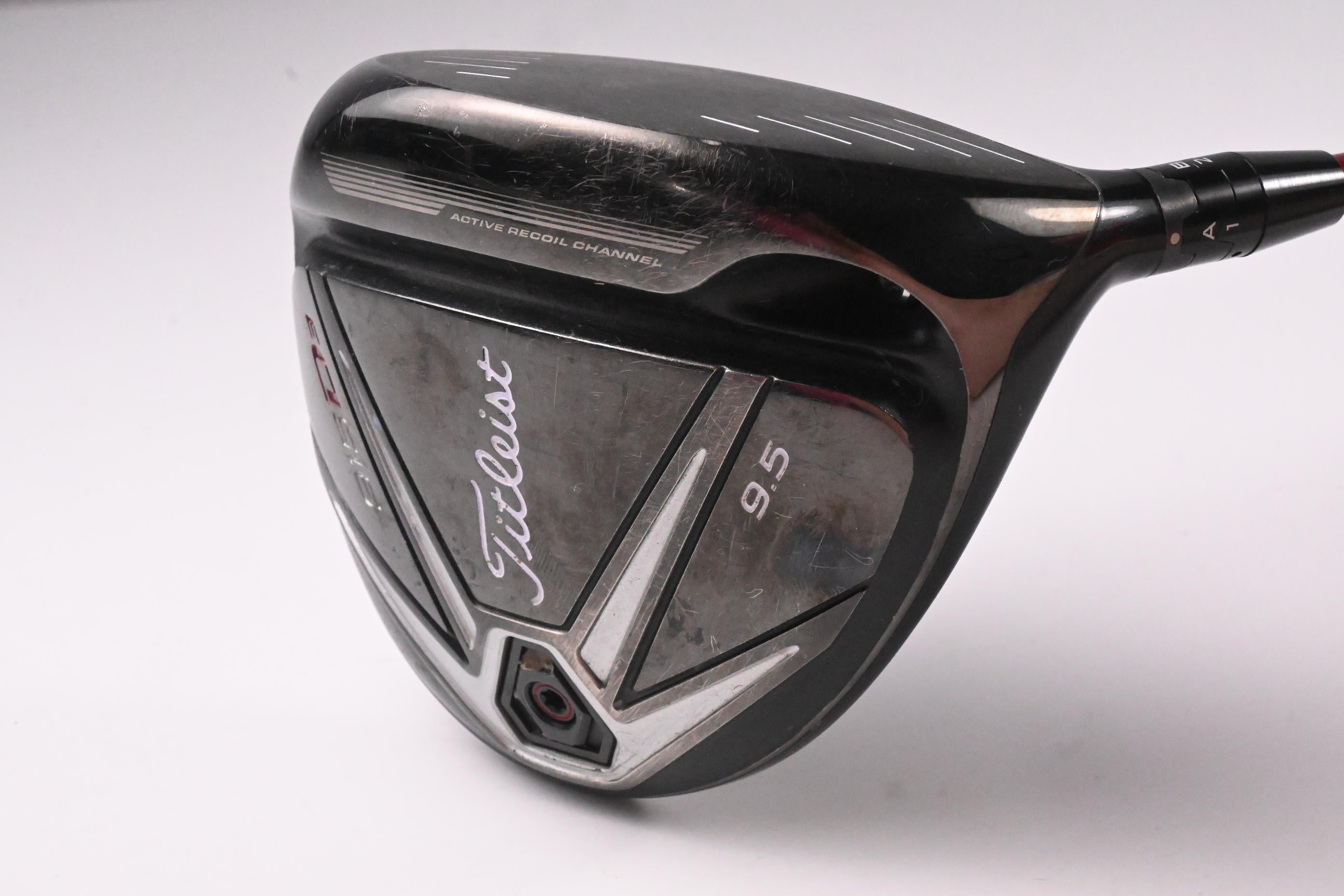 Titleist 915 D3 Driver / 9.5 Degree / Stiff Flex Denali Red 50 Shaft